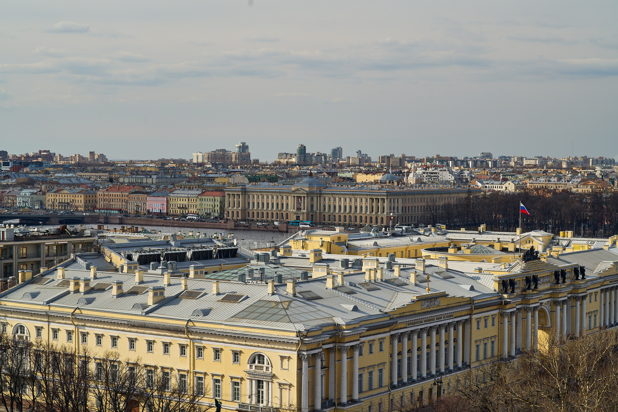 Колоннада Исаакиевского собора