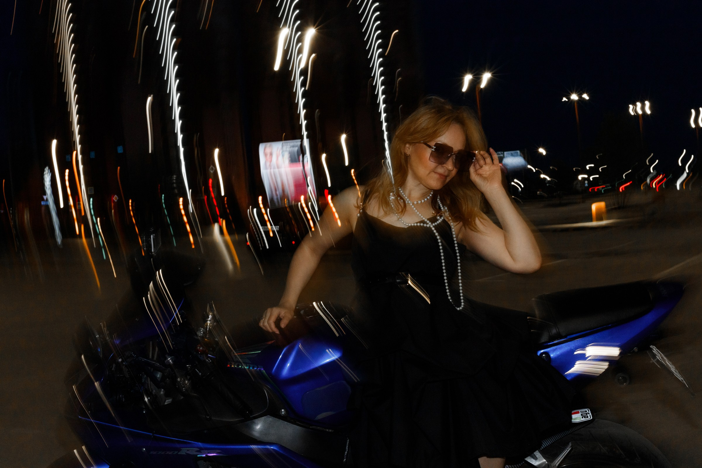 Ночная серия. Вспышка. Наталья. Евгения. Июнь 2025. Фотограф Пермь. Свадьбы. Семья и дети, школа, д. сад. Фотокниги