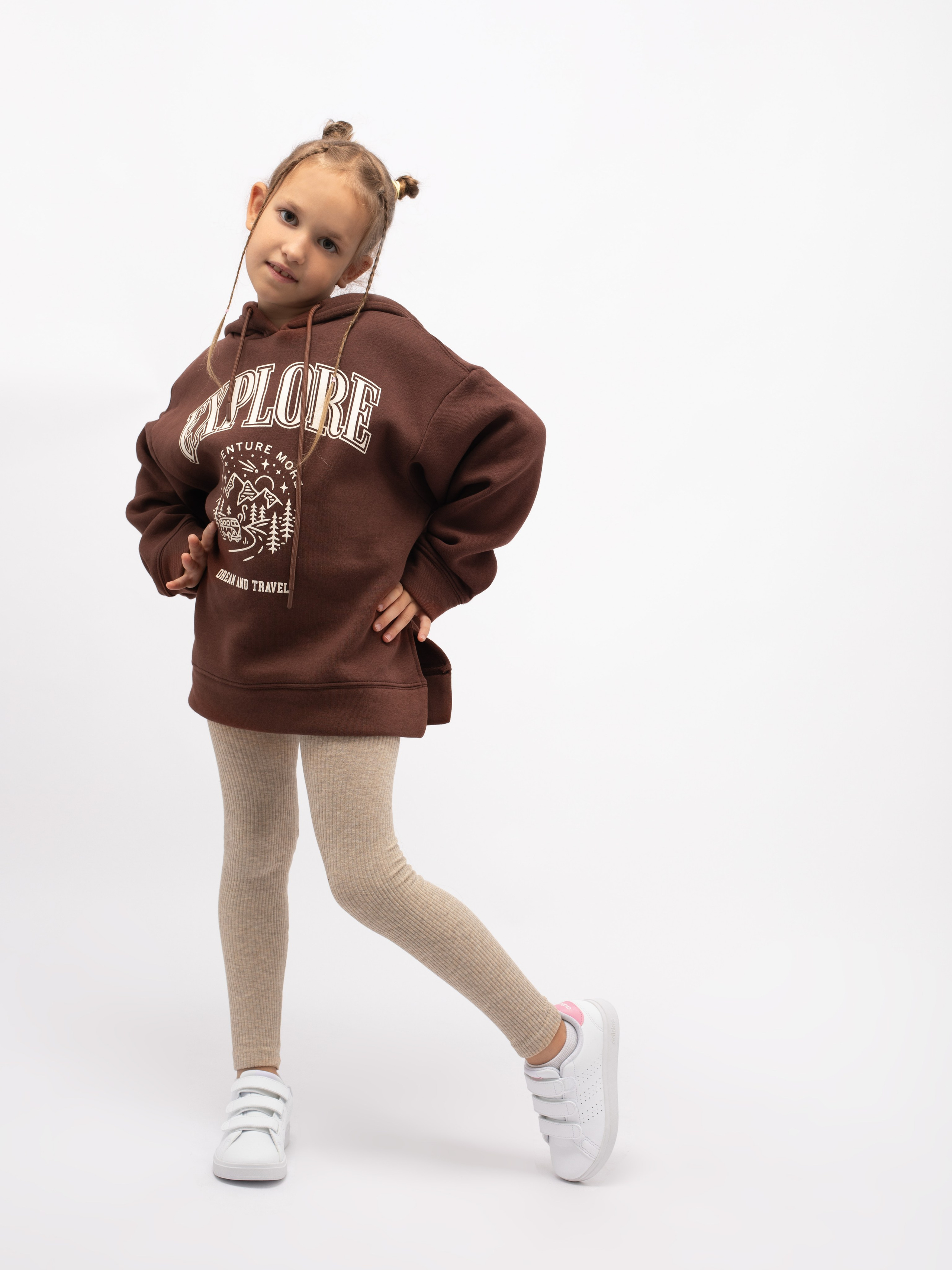 Детские лосины. Фотостудия предметной и модельной съёмки для маркетплейсов