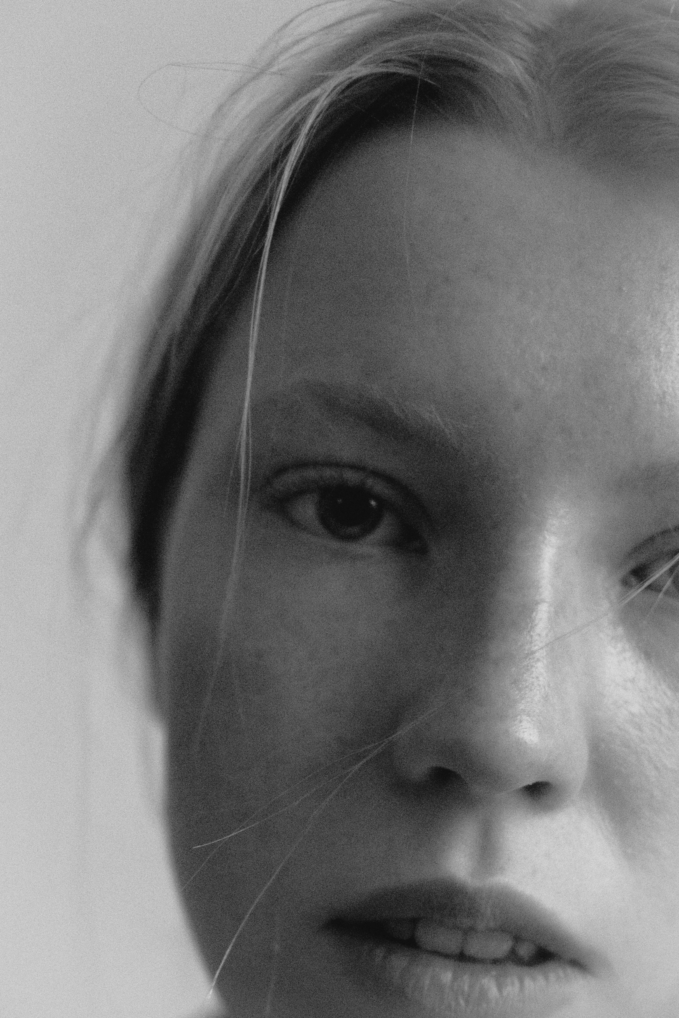 Black form. Yana Bulgakova Photographhy