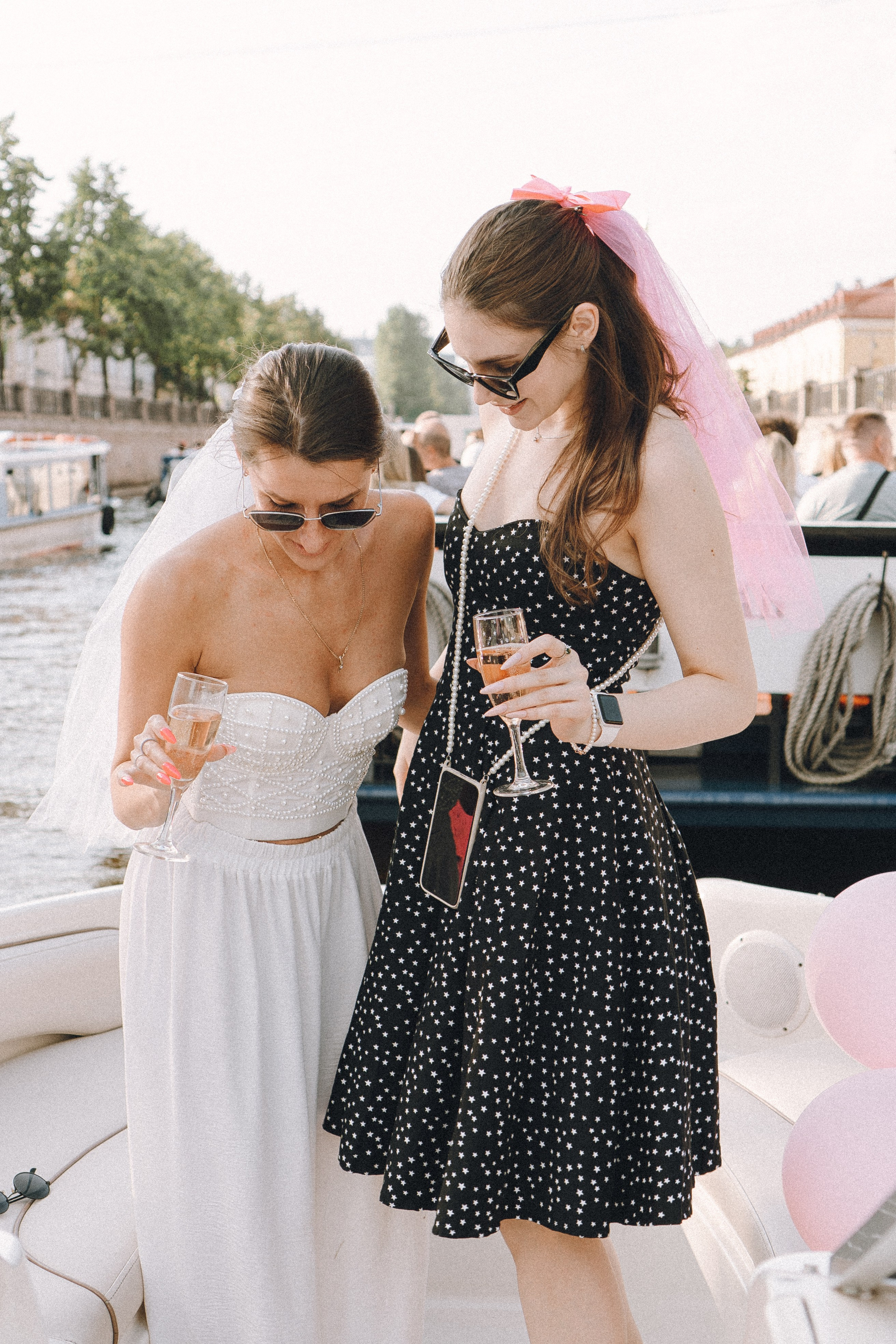 ДЕВИЧНИК НА КАТЕРЕ. Профессиональный фотограф, Санкт-Петербург — Виктория Богомолова