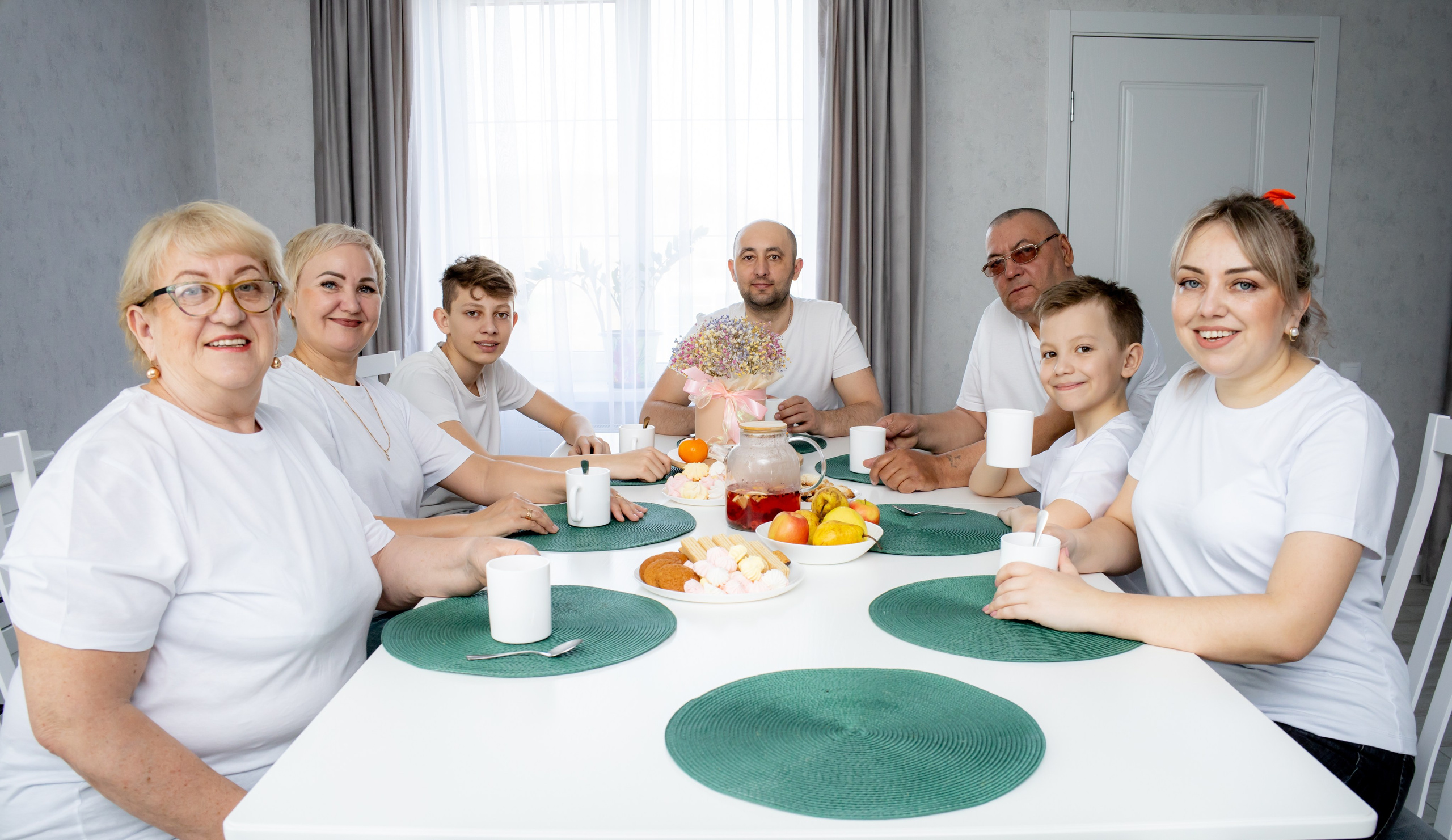 Семейная фотосессия выездная. Фотограф новорожденных в Екатеринбурге