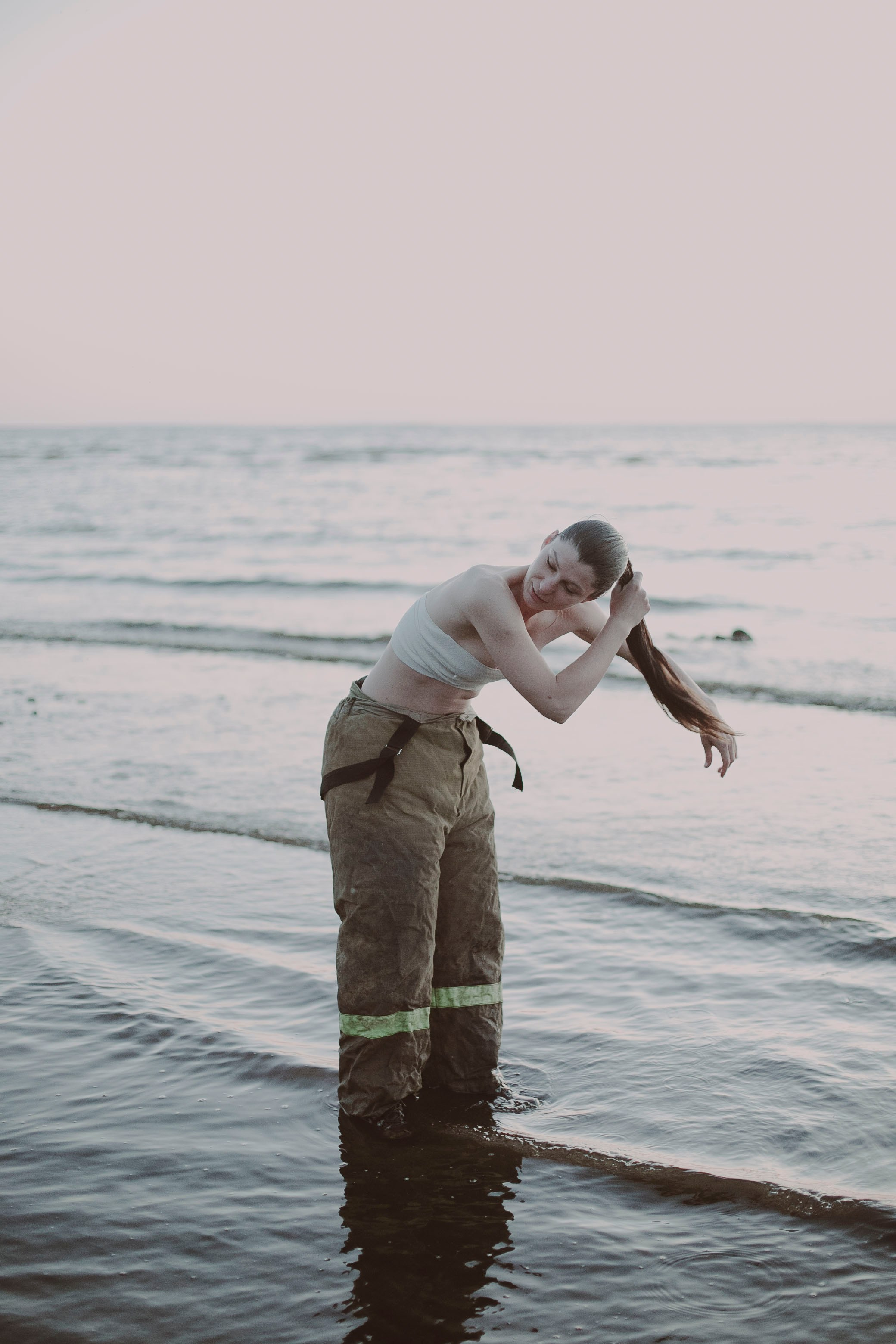 Настя. Фотосессия с огнем и водой. Портретный и эротический фотограф Ирина Подборская (18+)