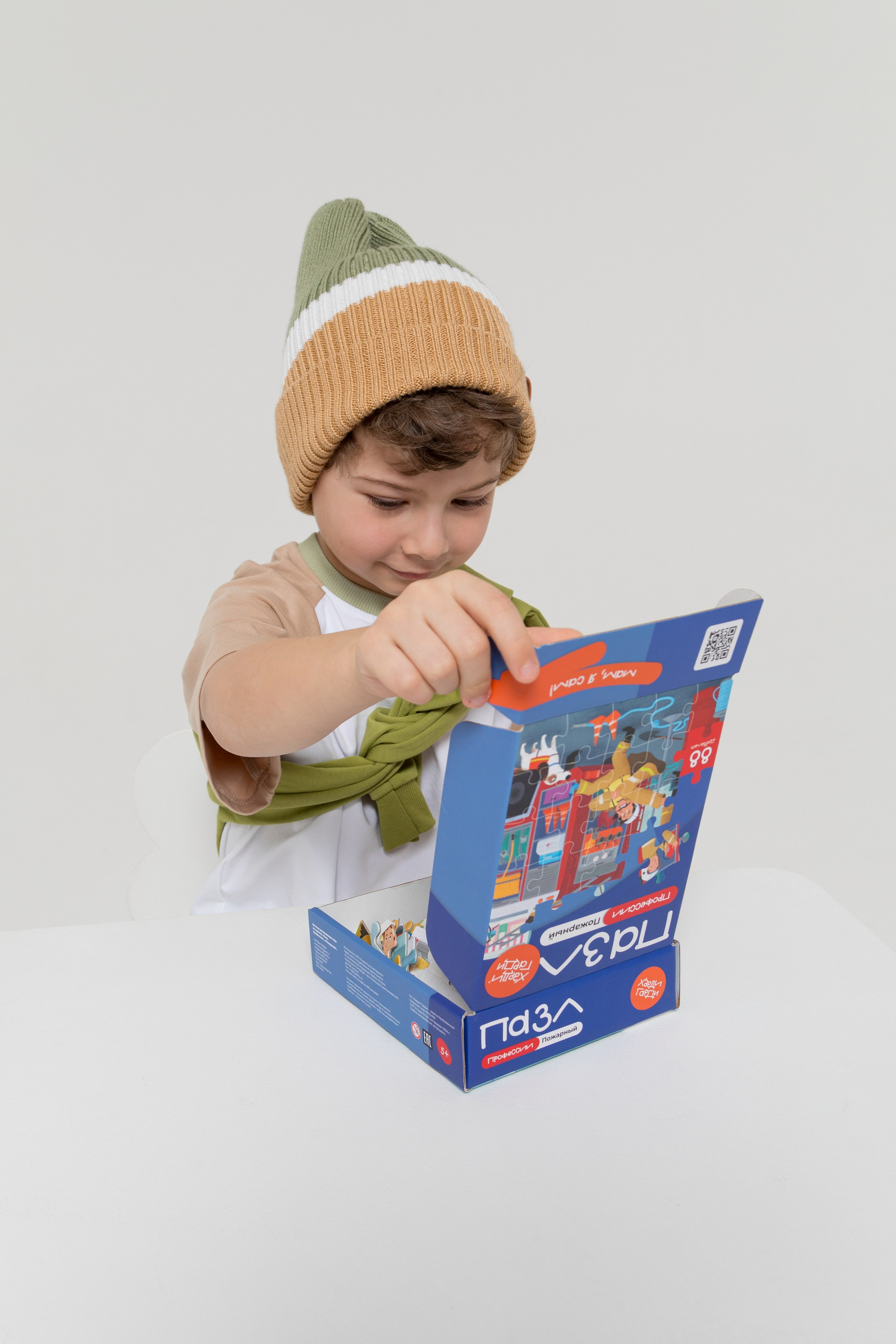 Имиджевая и каталожная съёмка для бренда детских пазлов. Детский и контент фотограф Надя Волкова Санкт-Петербург