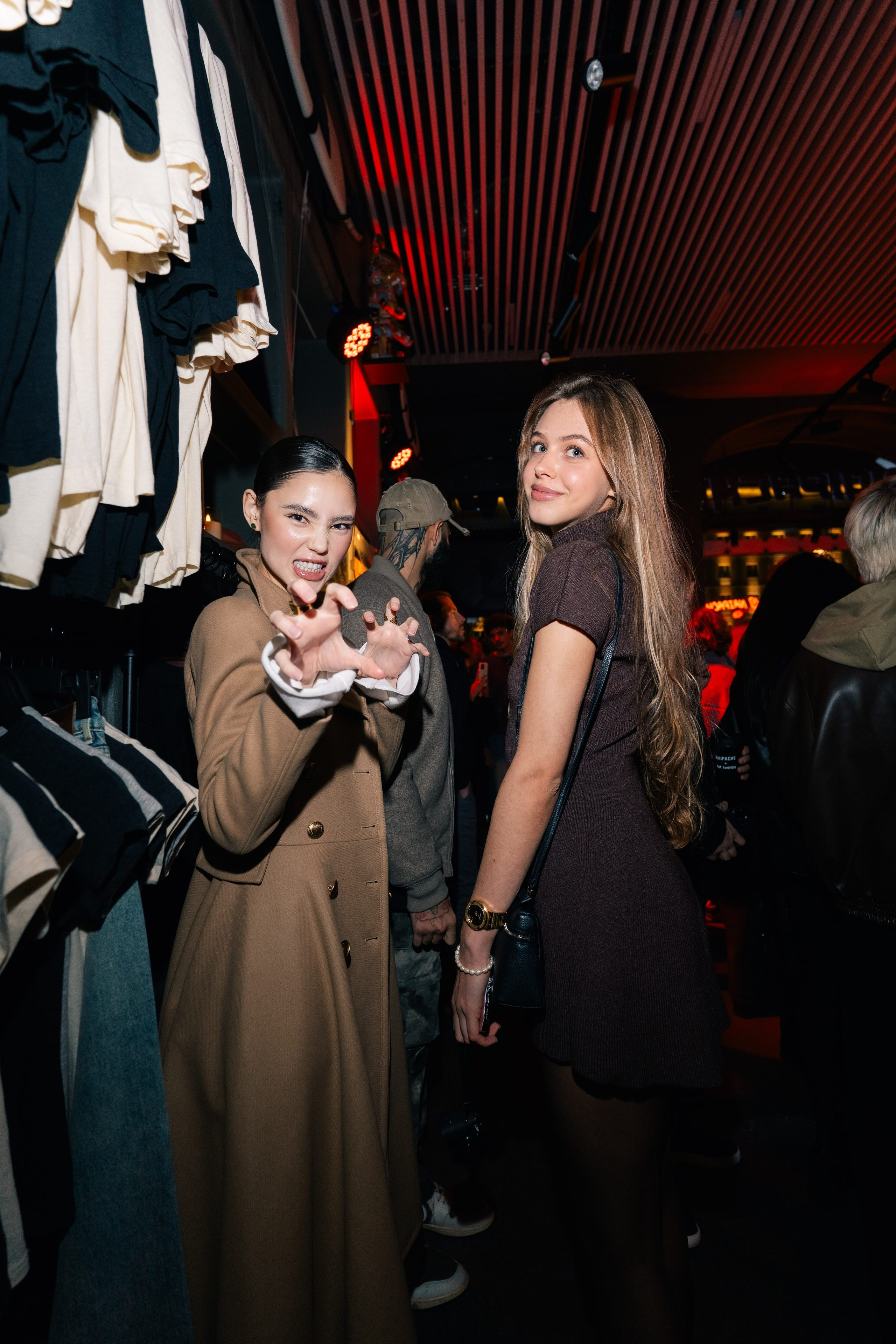 NAIPACHE DARK NIGHT x TWINBY. @oljiofilm: Олег Иванов — фотограф