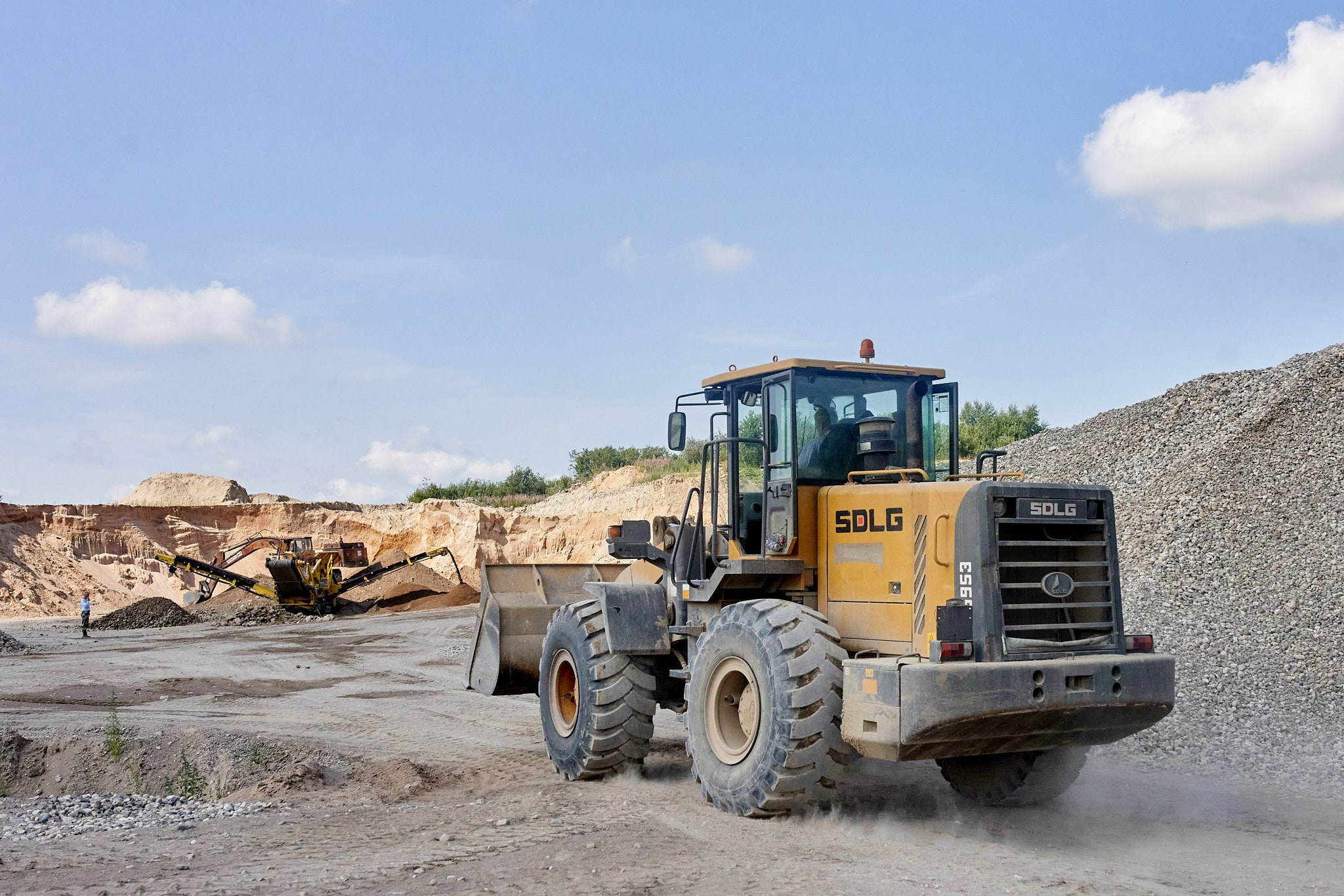 Сортировка песка. Фотосъемка промышленности. Бизнес промышленая съемка.