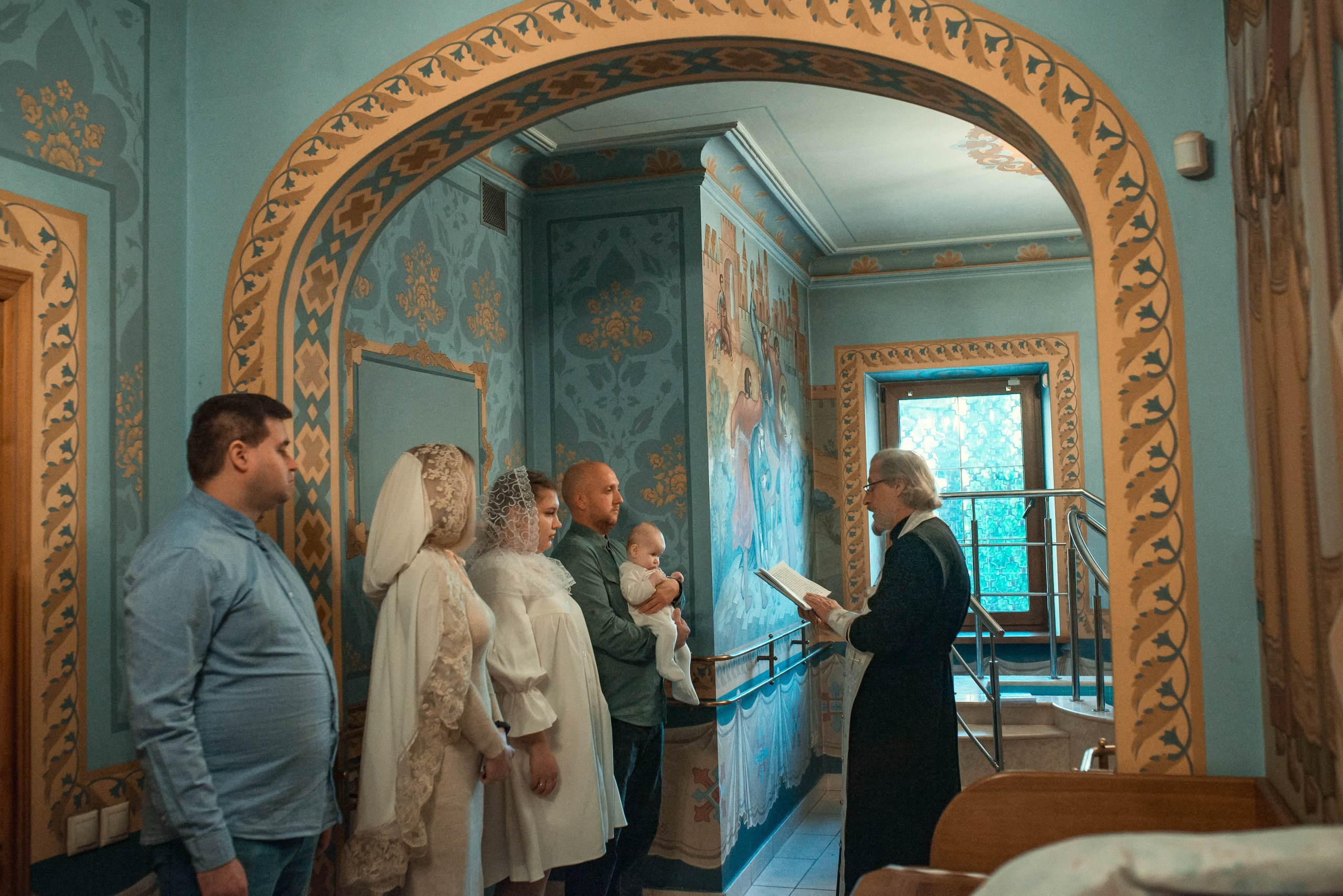 Крещение Екатерины в Троицком соборе Саратова. Фотограф на крещение в Саратове Марина Грушина