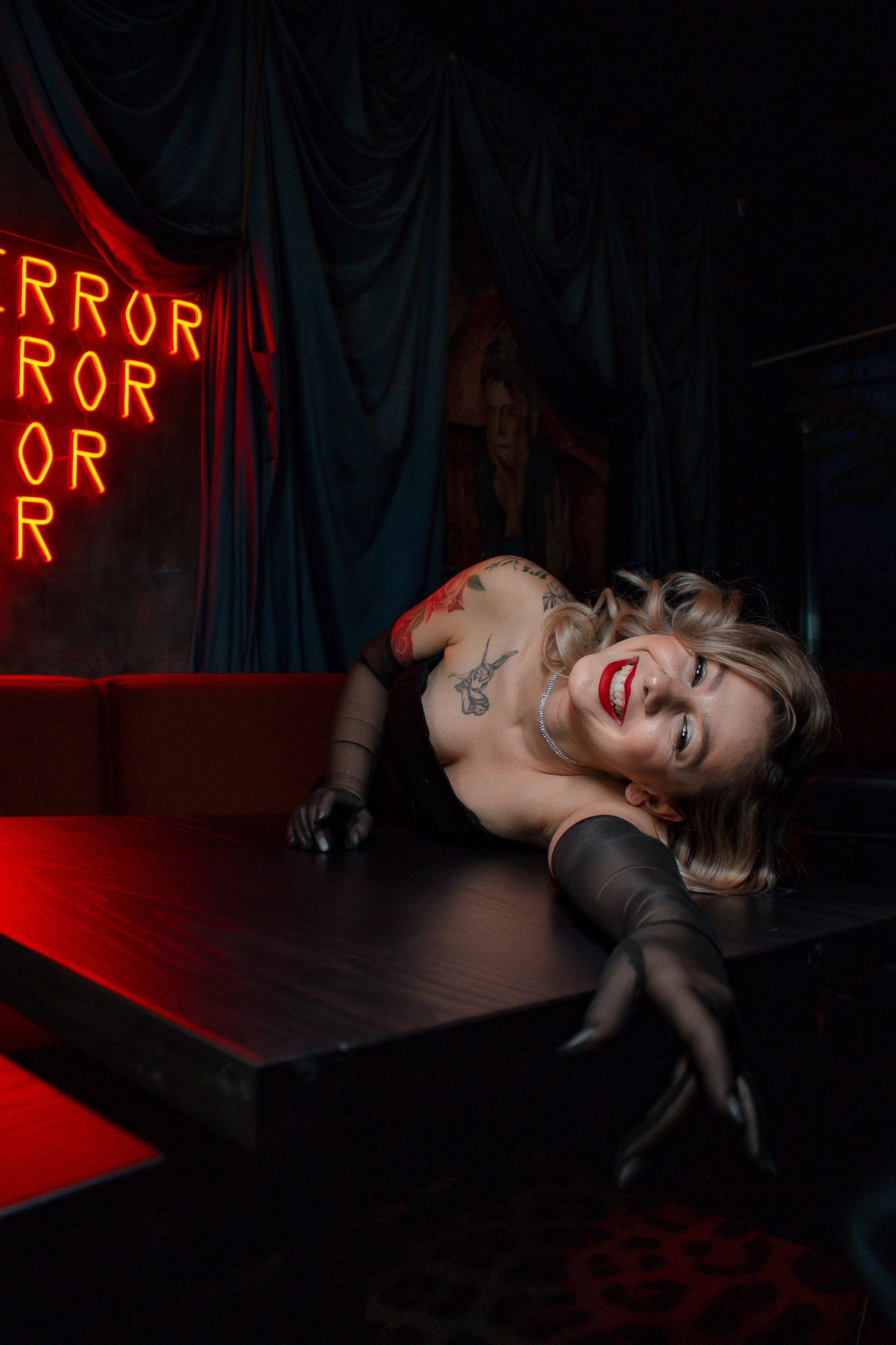 Индивидуальная фотосессия в г. Ижевск в ресторане. Бизнес фотограф Ижевск — Назаров Роман