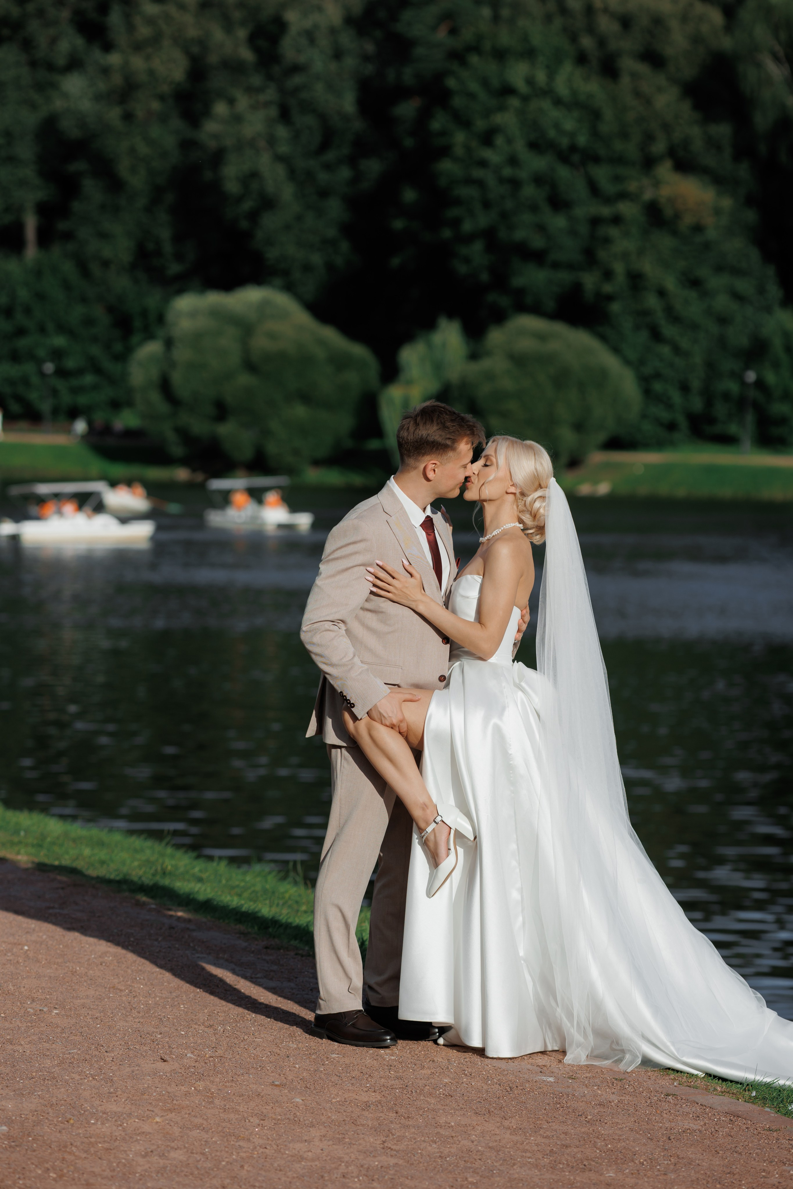 Отель «Милан», Шипиловский ЗАГС, прогулка в парке Царицыно. Свадебный и репортажный фотограф (Москва, Королев и другие)