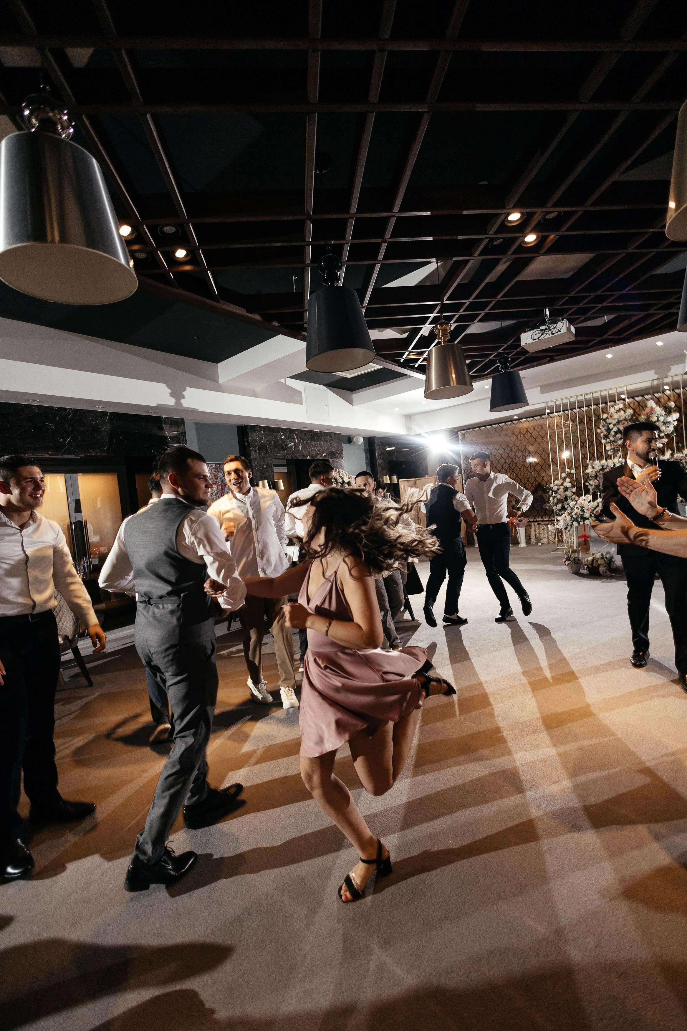 Свадебный фотограф Уфа — Руслан ГабдлисламовЖивые эмоции, красивые кадры, воспоминания на всю жизнь.Работаю по всей Республике Башкортоста. Свадебный фотограф Уфа Руслан Габдлисламов