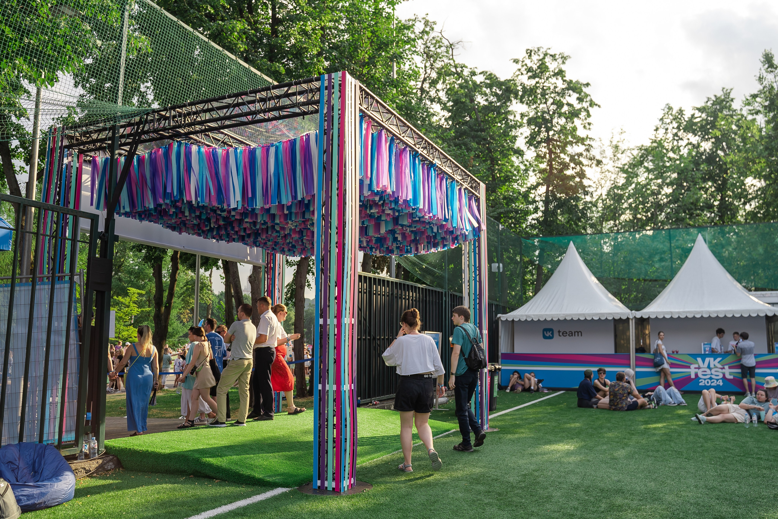 ВК ФЕСТ. Репортажный и свадебный фотограф в Москве