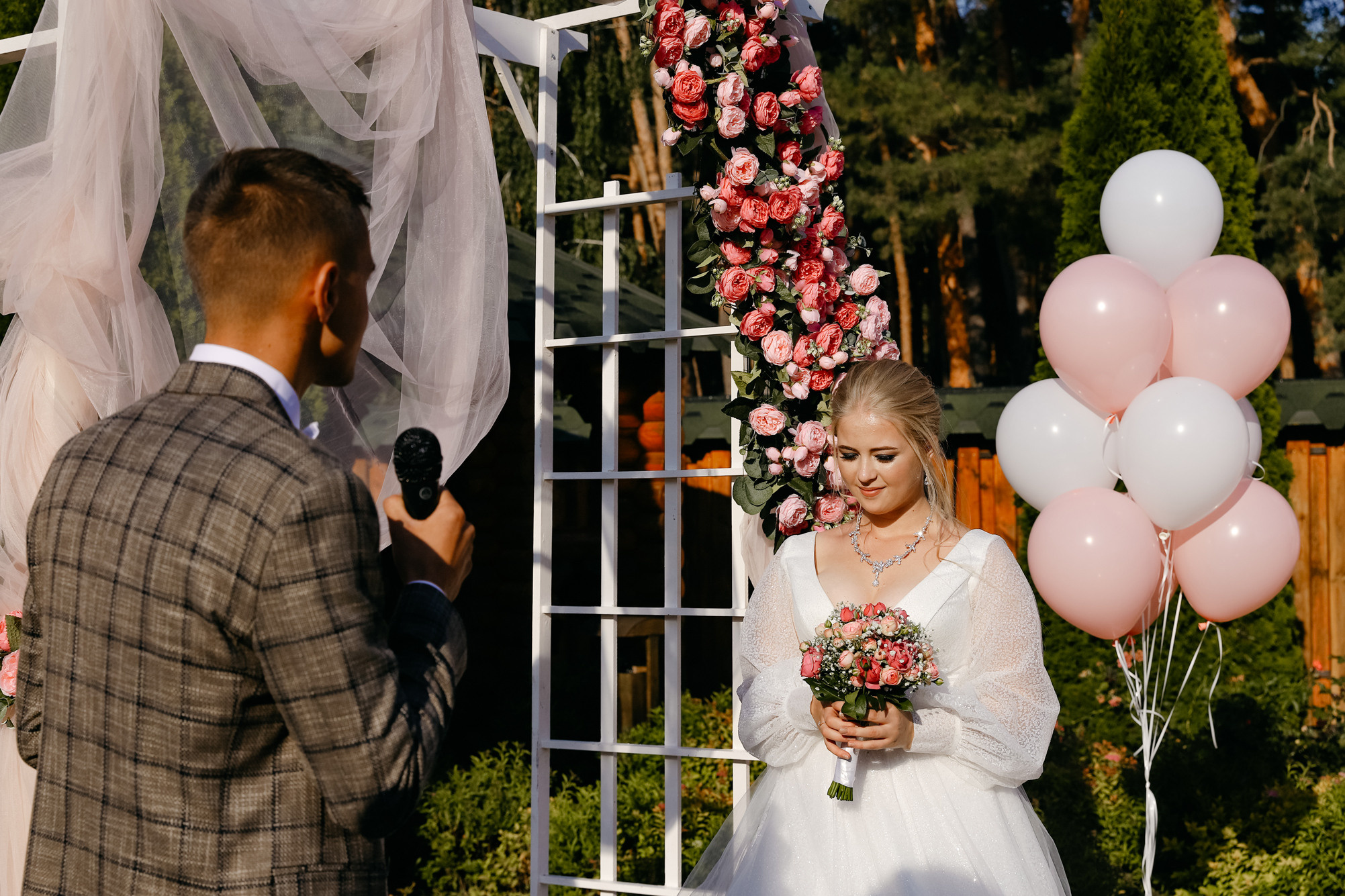 Осенняя свадебная фотосессия в санатории Красиво. Фотограф Белгород