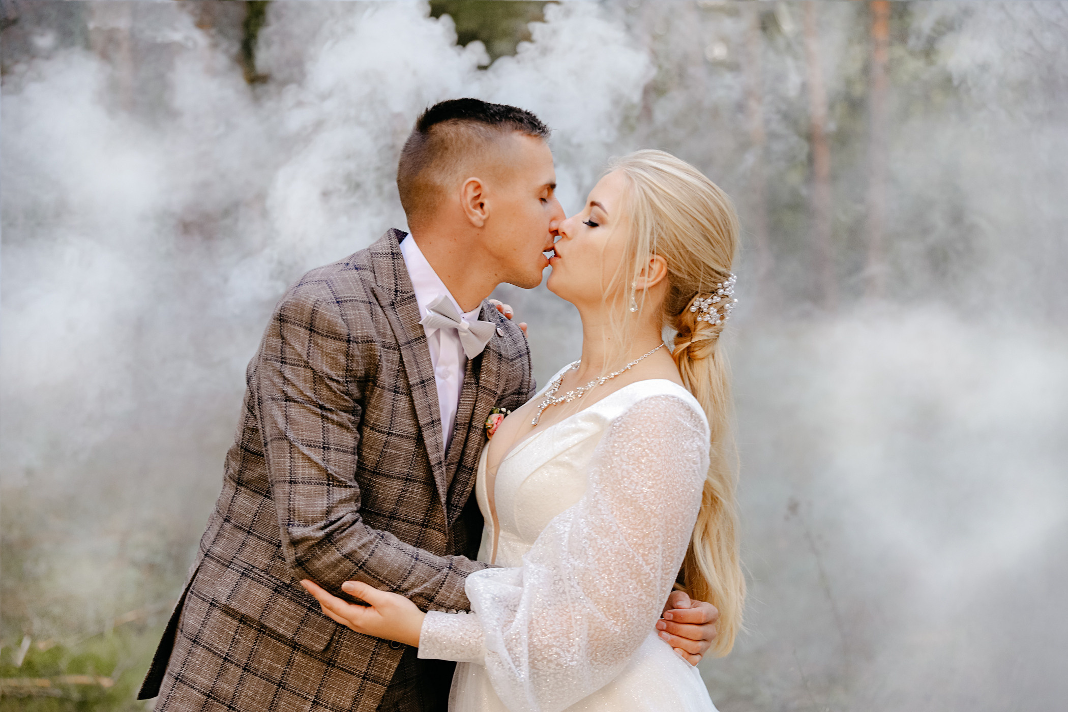 Свадебная фотосессия с дымом Белгород