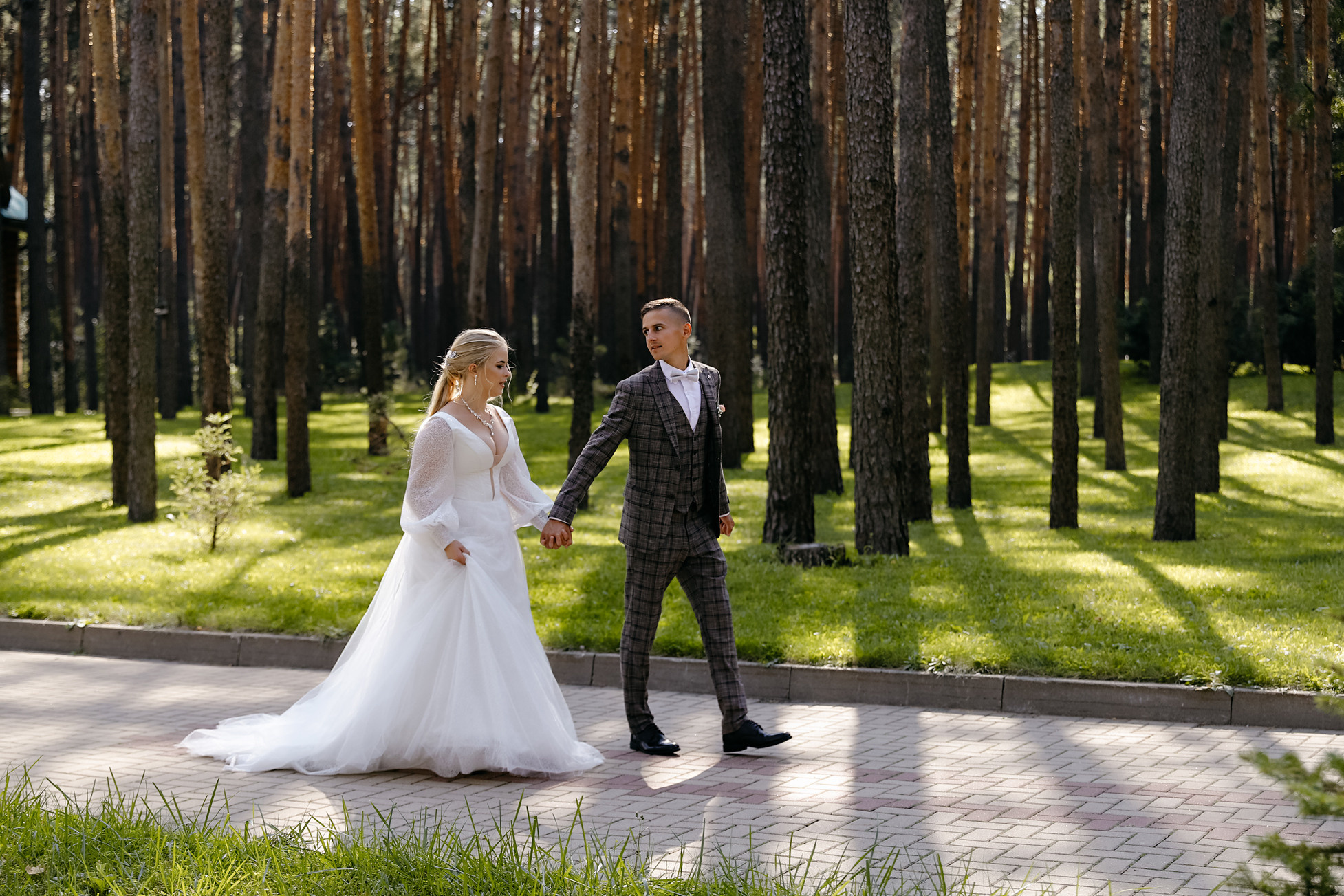 Осенняя свадебная фотосессия в санатории Красиво. Фотограф Белгород