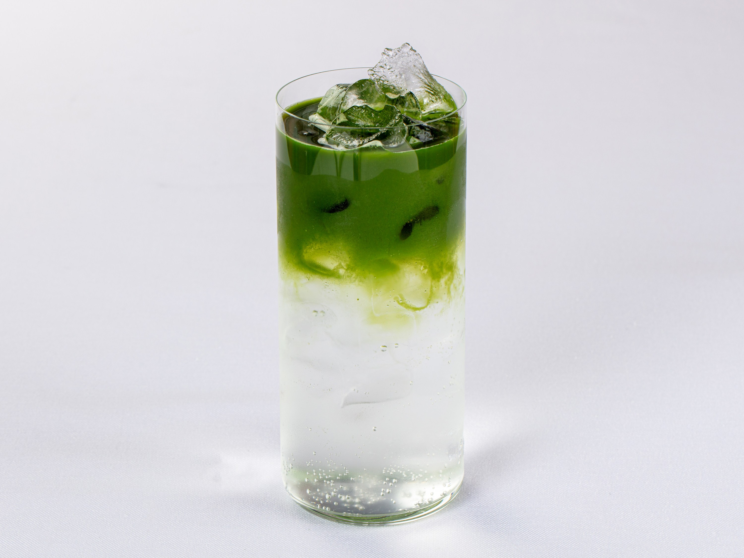 Фотосъемка суши и роллов. Заказ по тел.: +7 (906) 006-90-22. Фуд-фотограф Андрей Старостин — съемка еды в Москве. 9000 руб. в час