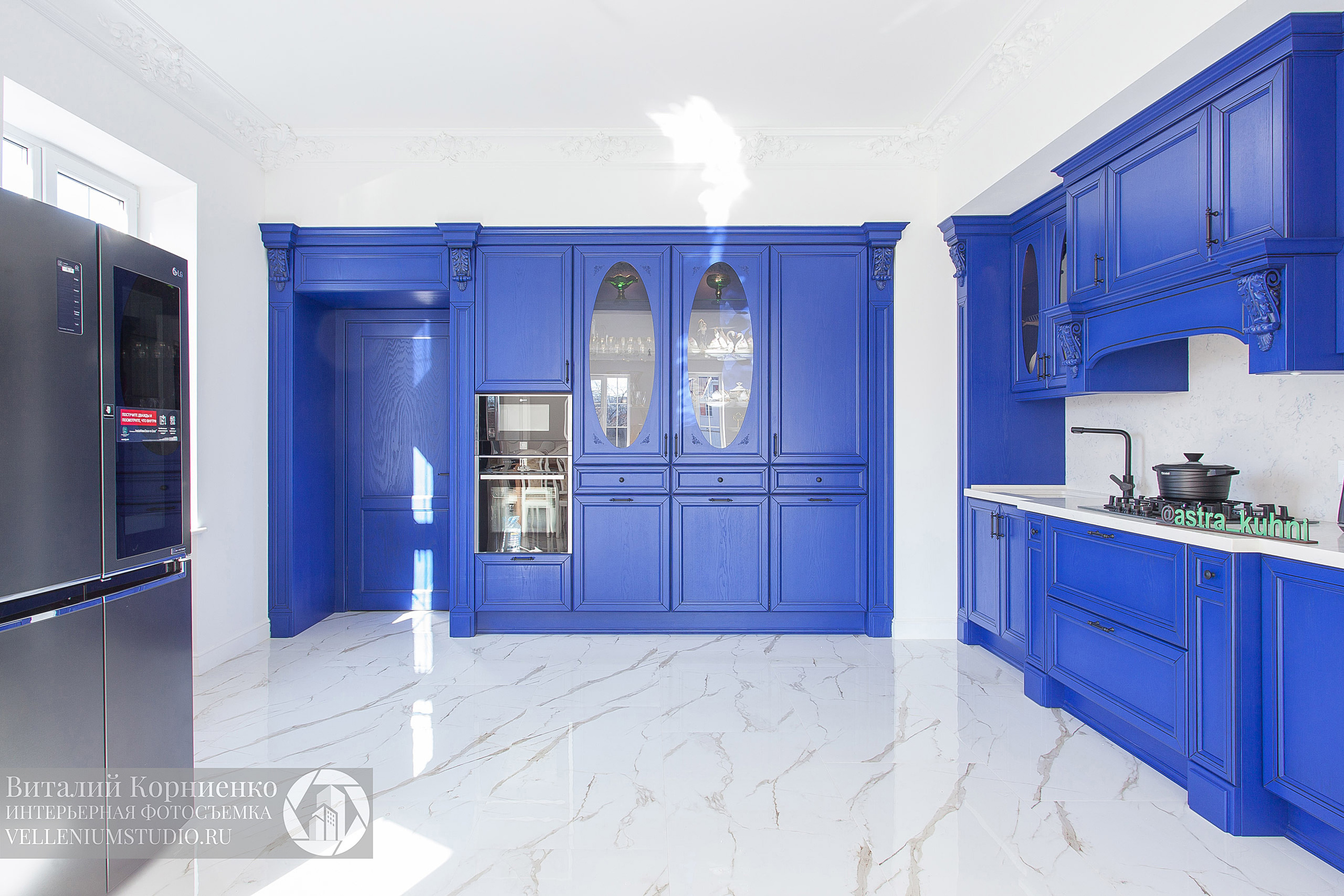 Фотосъемка интересной Синей кухни для студии мебели. Интерьерный фотограф Краснодар: профессионально по доступным ценам