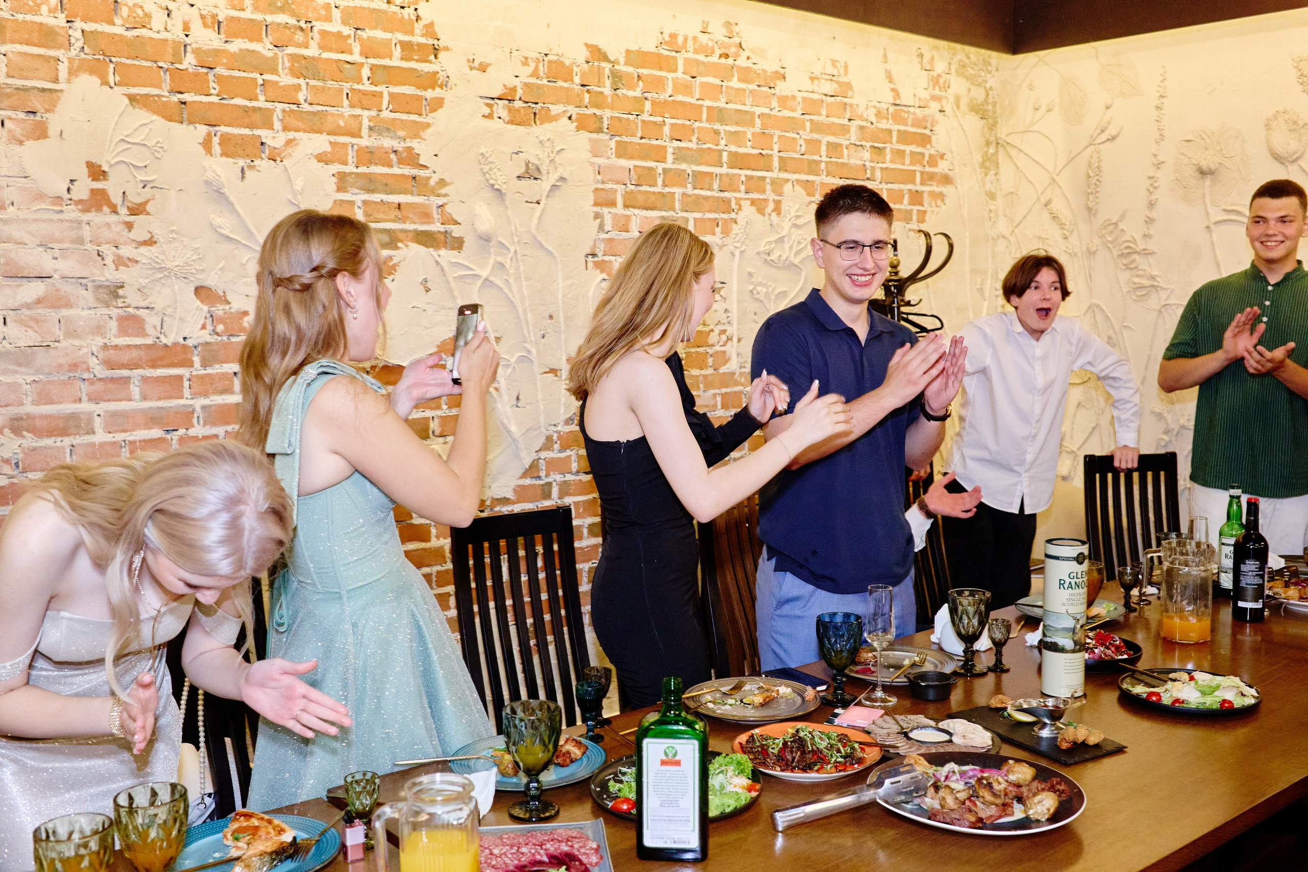 Выпускной 35 Сош. Фотограф Выпускные альбомы Таганрог Сергей Коробченко