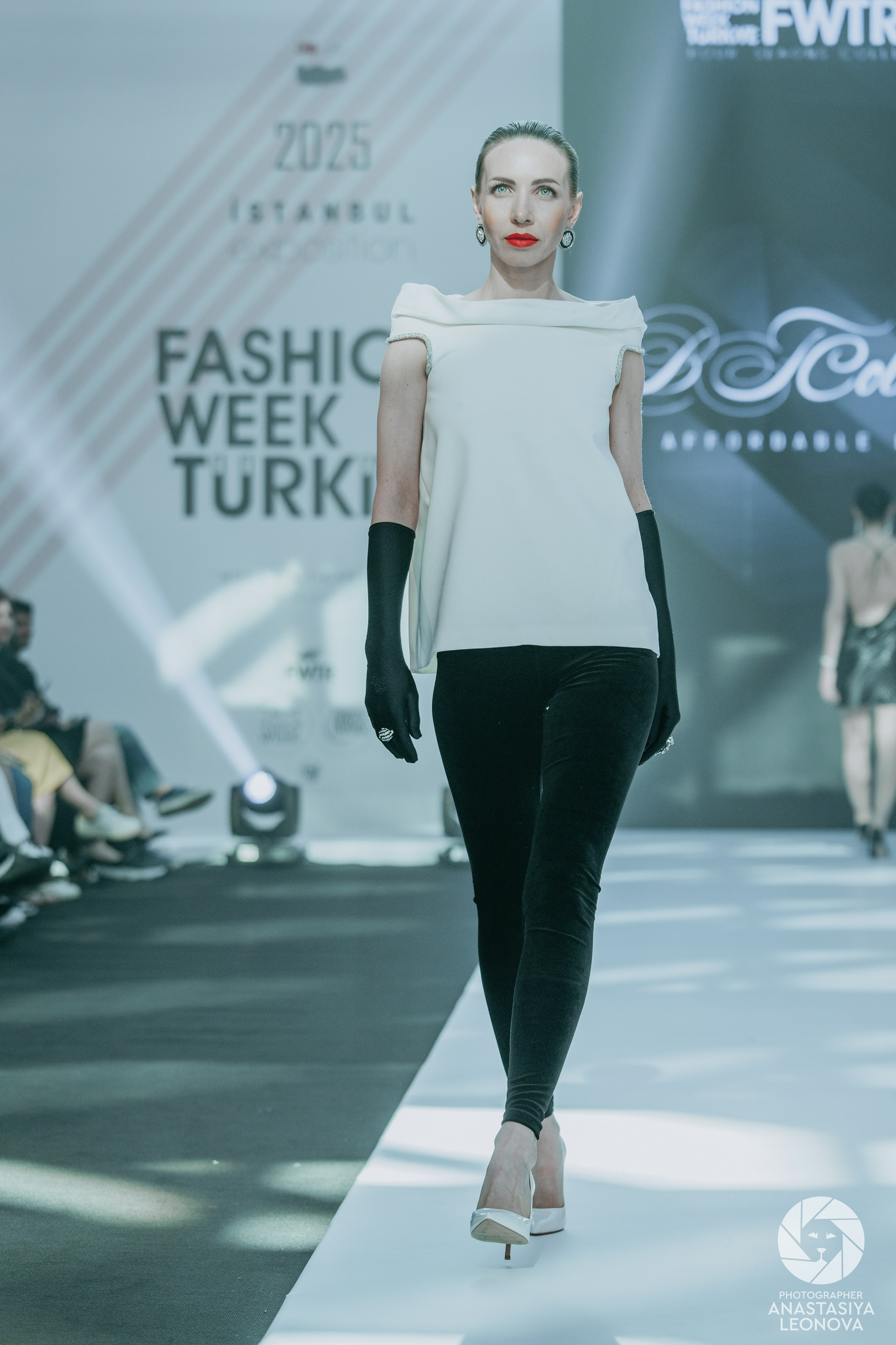Fashion Week Türkiye [spring, 2025]. Anastasia Leonowa
