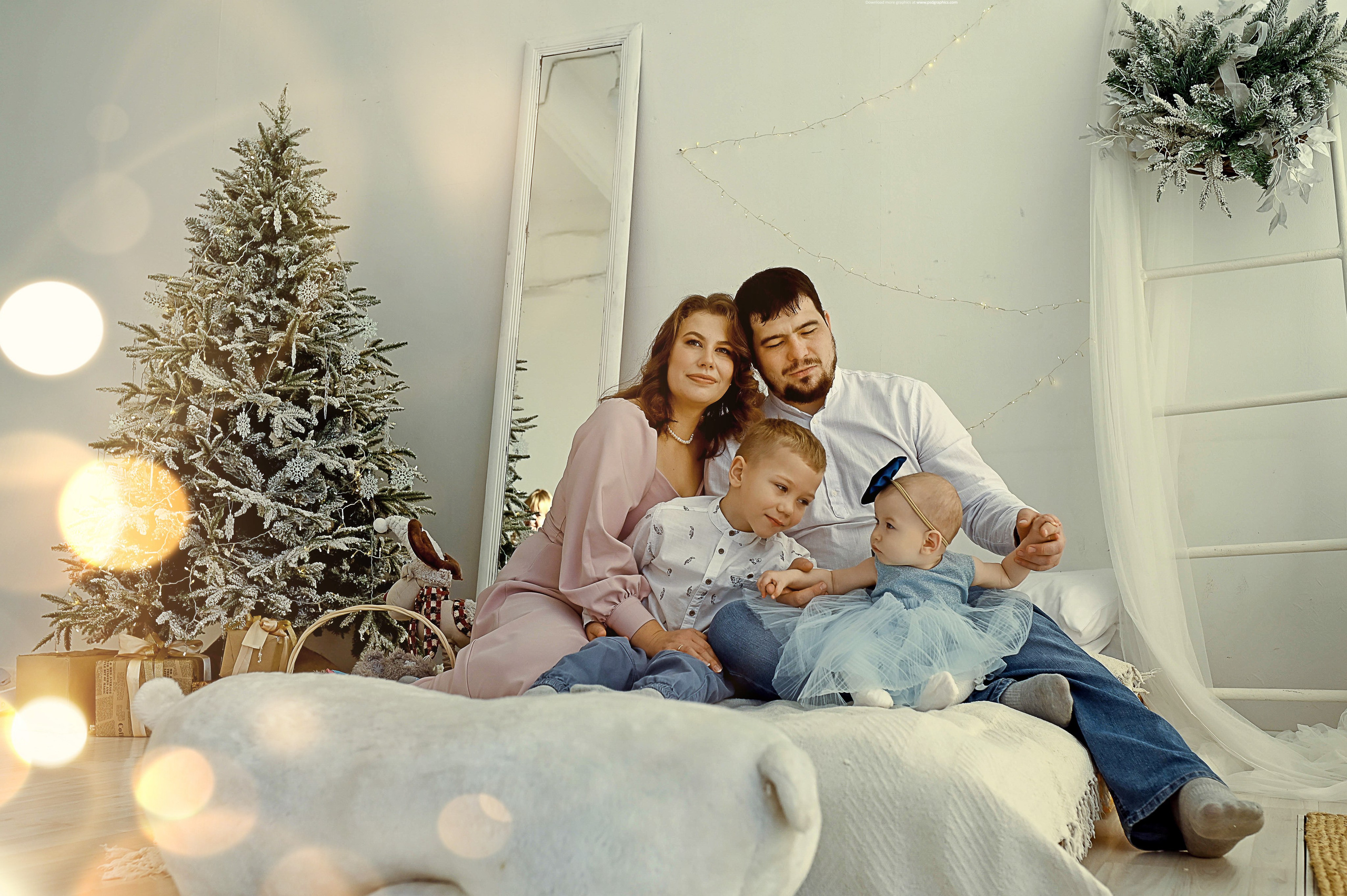 Екатерина, Алексей, Мишаня и Юлечка. Фотографы крещения/венчания  Красноярск Татьяна и Вячеслав Переваловы