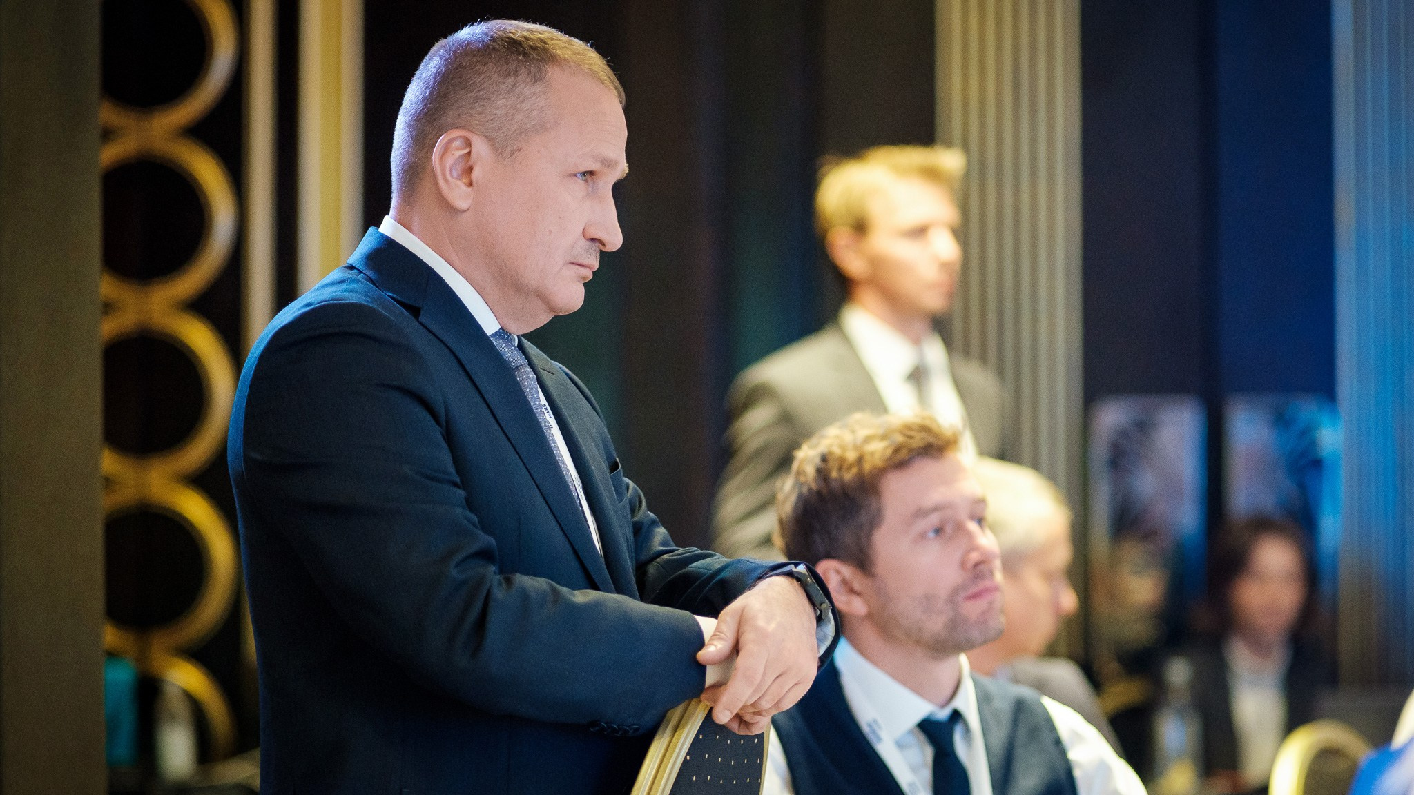 Время первых. Ретушер Довгуля Александр