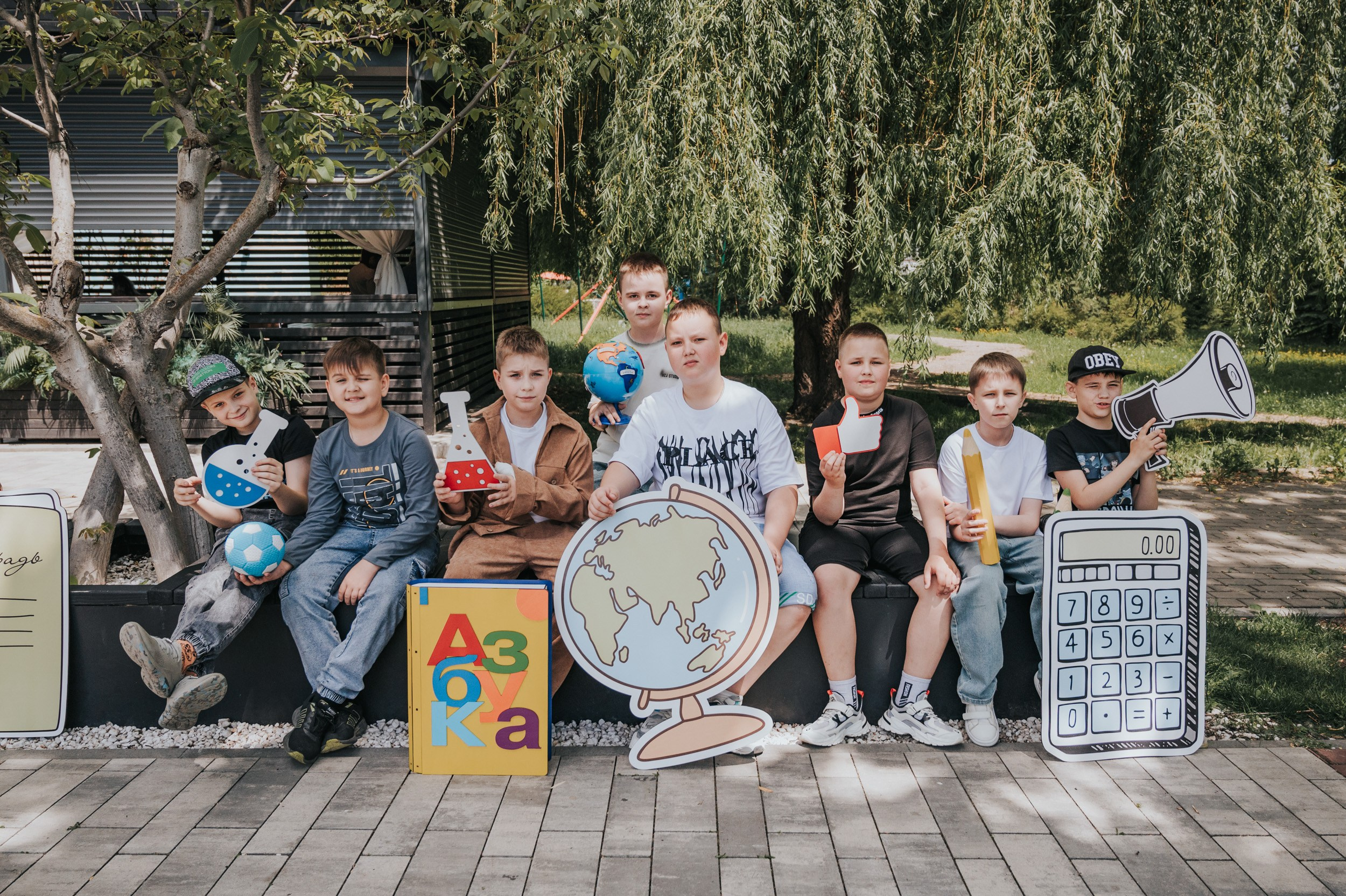 1-4 классы. Выпускные альбомы и Школьный фотограф в Алексеевке, Бирюче, Красном