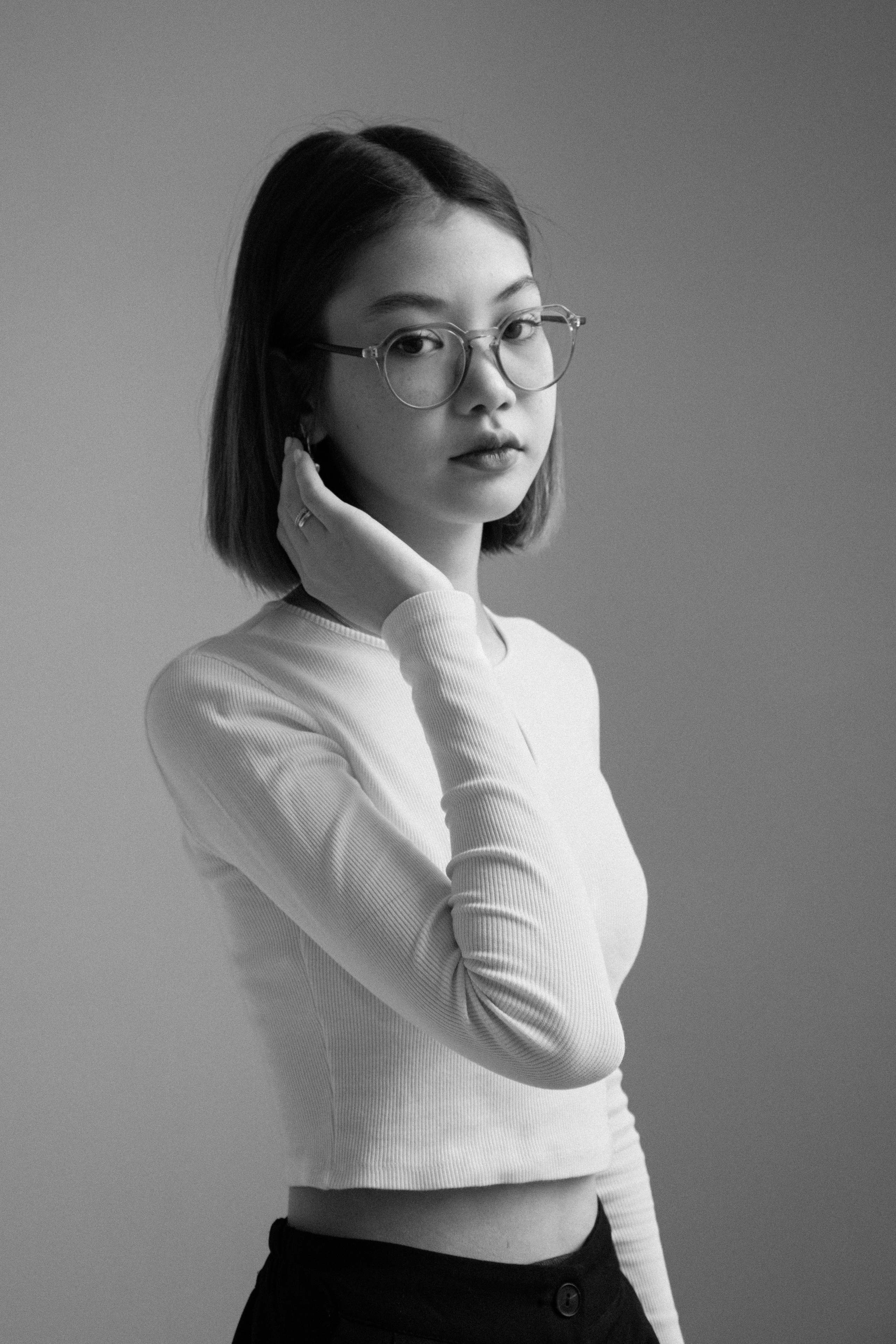 Семейная студийная фотосессия двух сестёр в городе Томск