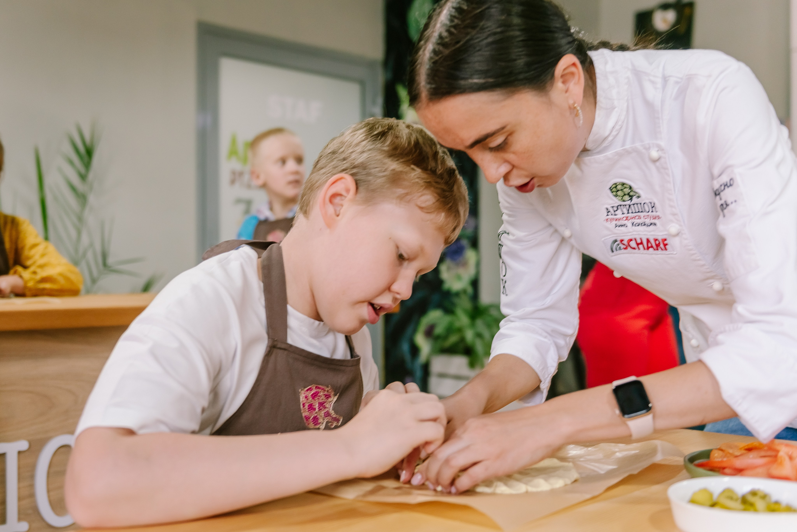 Инклюзивная кухня добра в Артишок 30. 07.35. Детский фотограф, семейный фотограф и репортажи в Кемерово