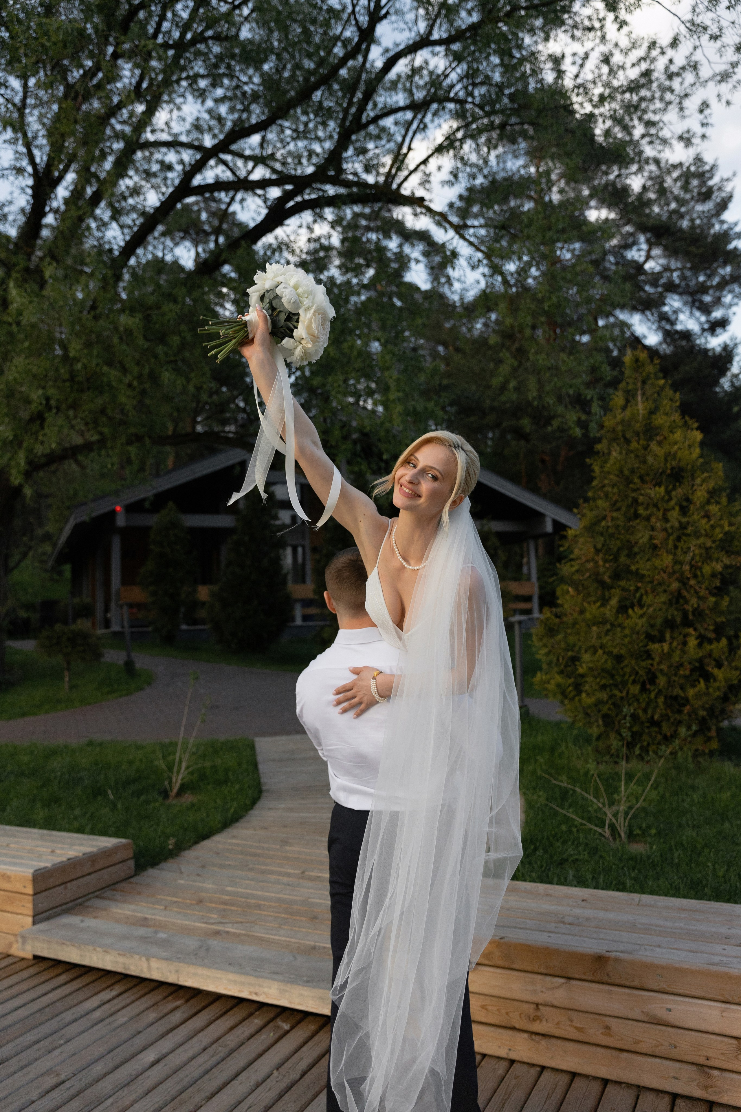 Свадебная фотосессия в Soluxe Hotel и роспись в Савеловском ЗАГСе. Свадебный фотограф в Москве Полина Лелетко