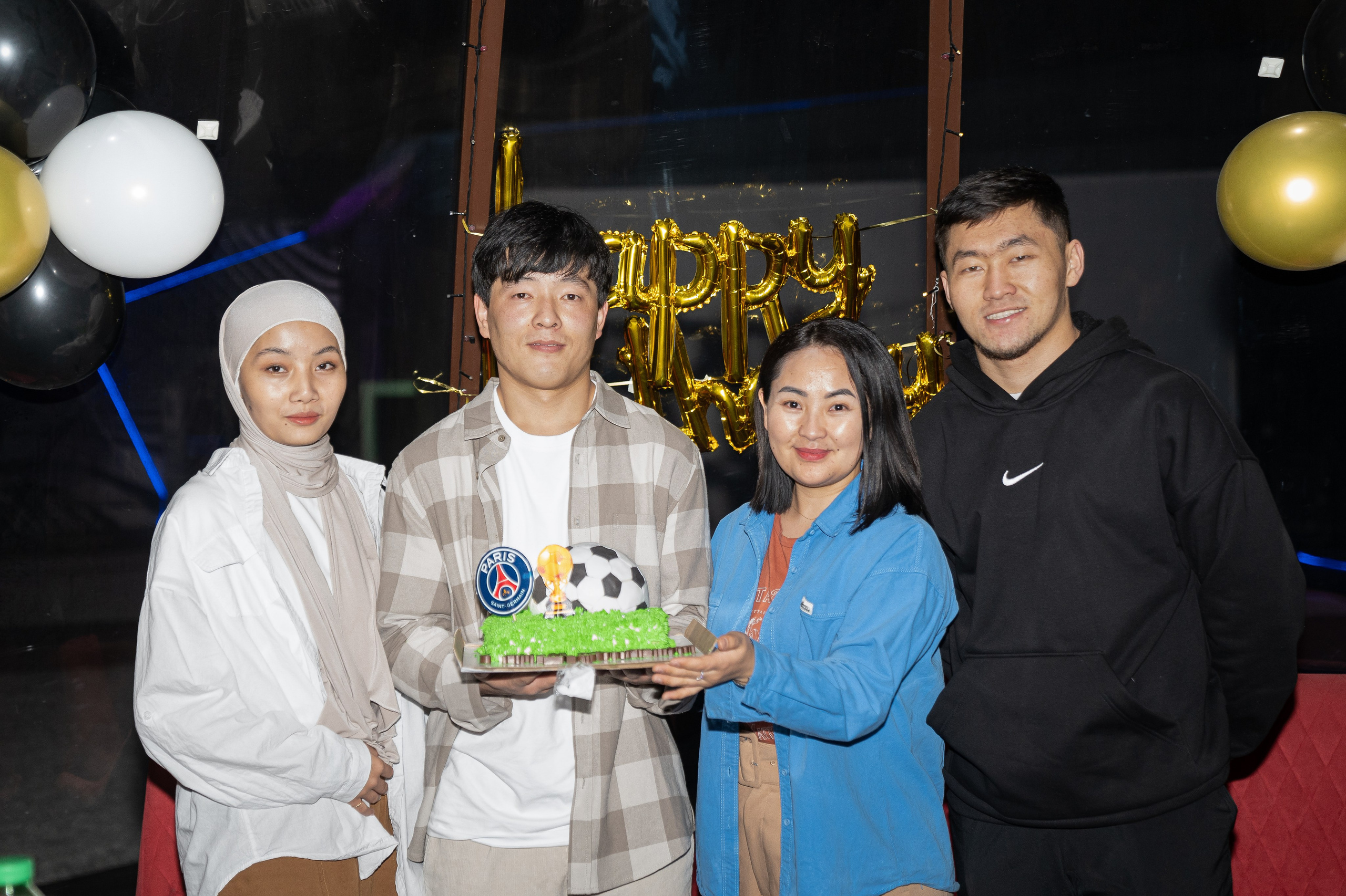 День рождения в большом семейном кругу. Фотограф Строгино Яна Гавриленко