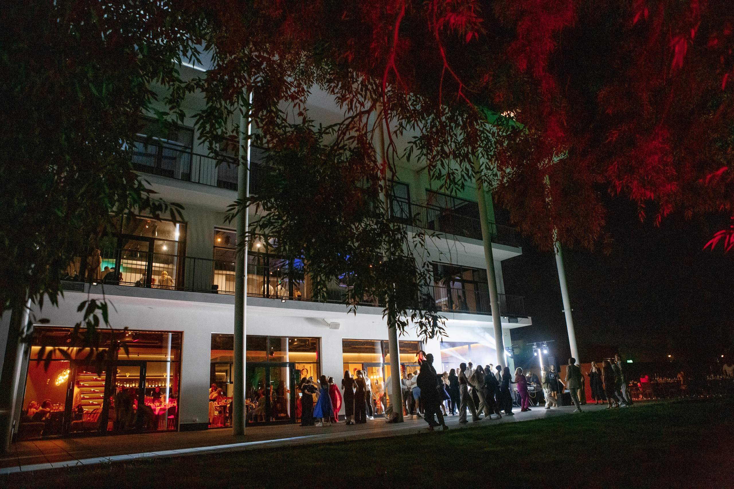 Выпускной Гимназия 12 2024 OpenHouse. Свадебный и портретный Фотограф в Липецке Дмитрий Котюков