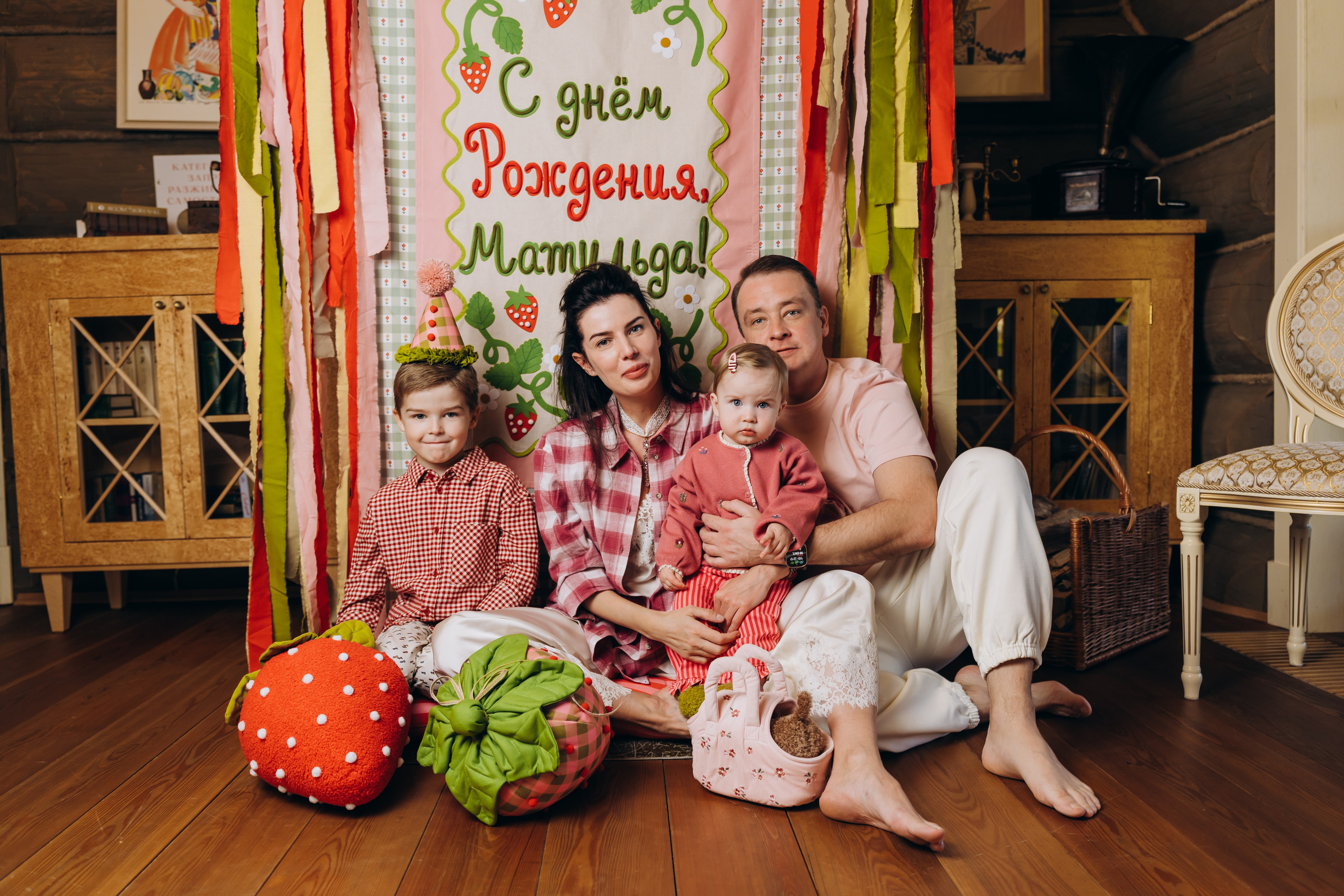 Матильде годик. Фотограф Торопец Кристина Абрамова Kanwellia photography