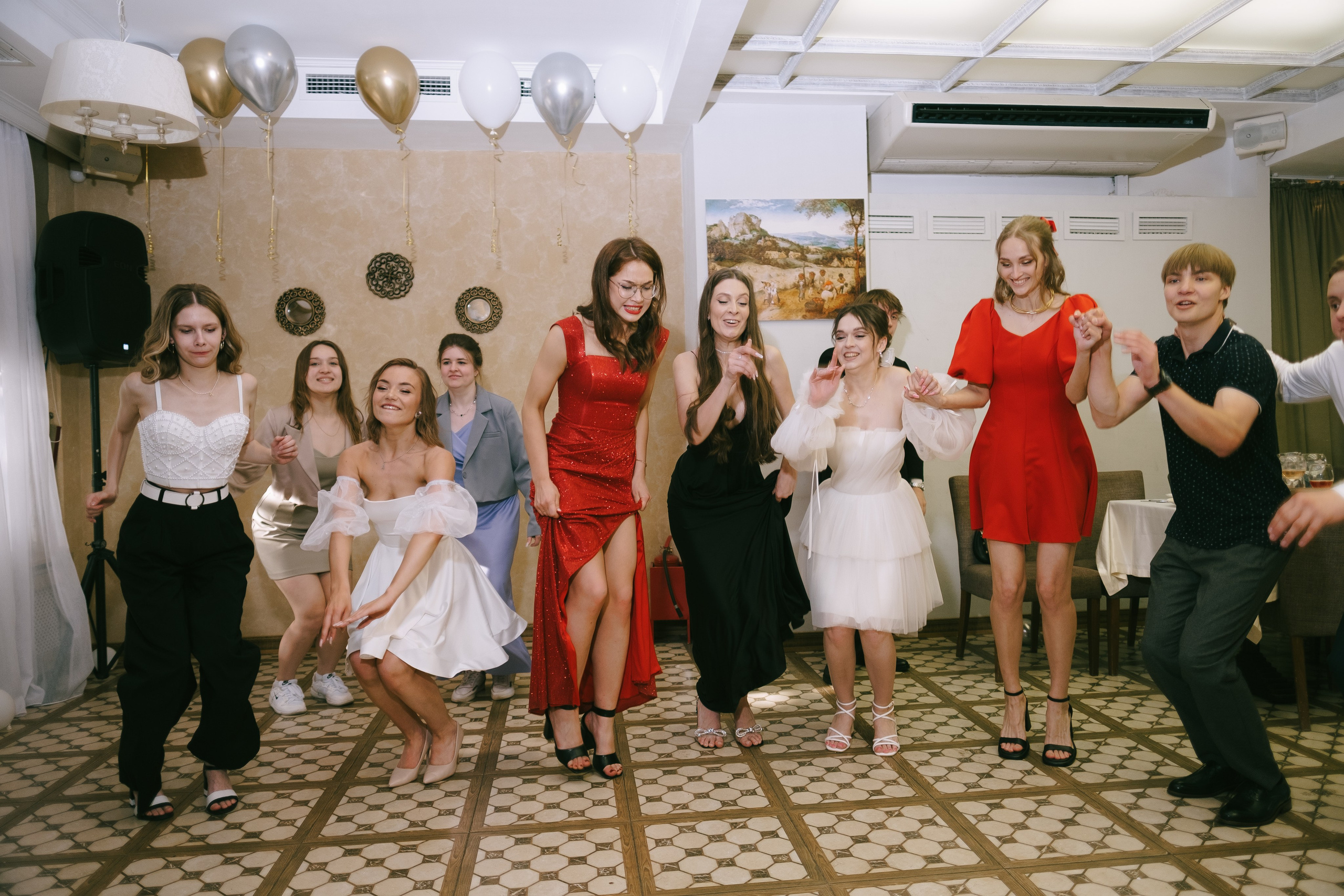 Выпускной школа 33. Свадебный и репортажной фотограф Денис Ожигин в Краснодаре и Краснодарском крае