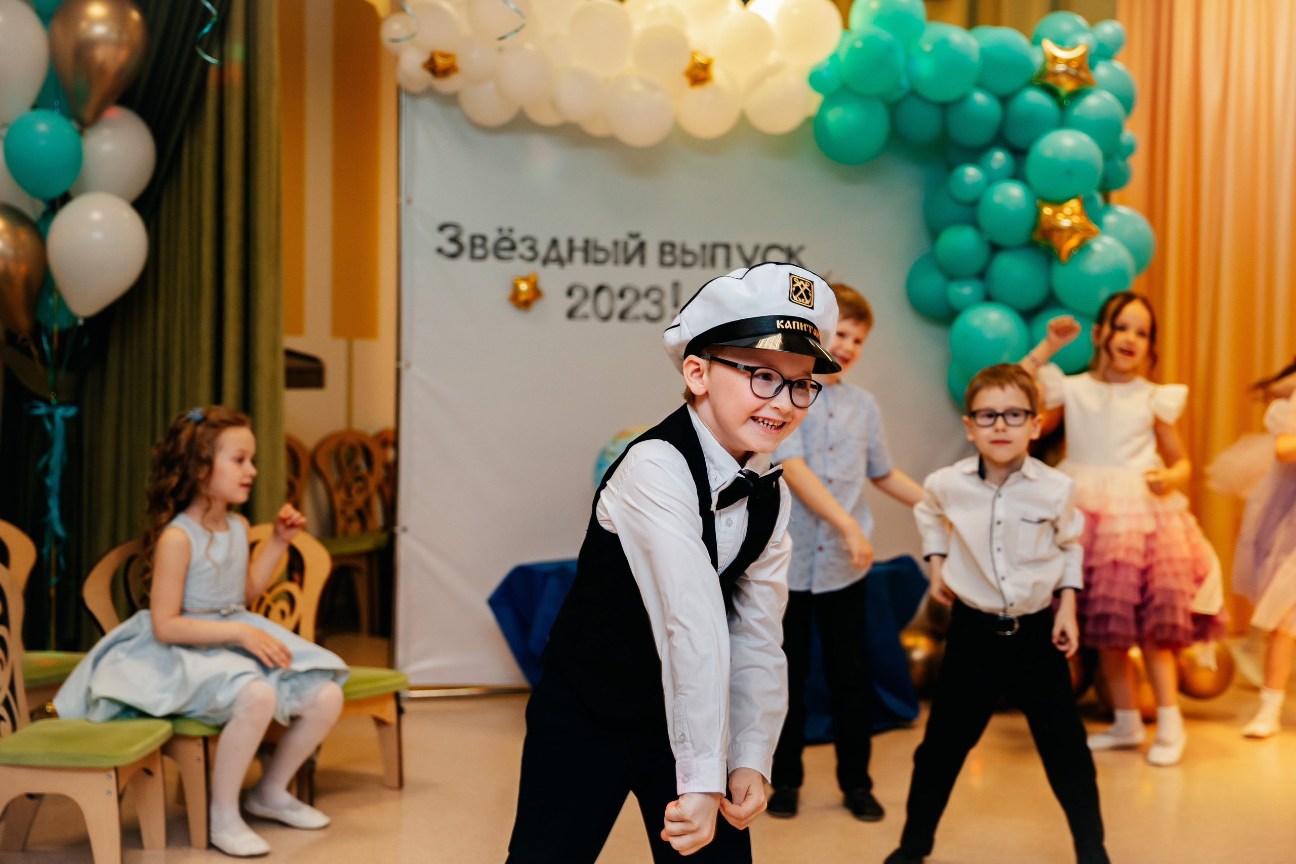 Выпускной в детском саду. Семейный lifestyle фотограф в Санкт-Петербурге Людмила Пахомова