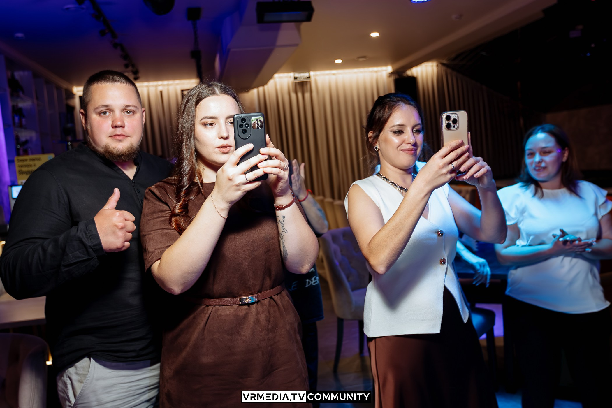 Выходные в караоке-баре «Империя»