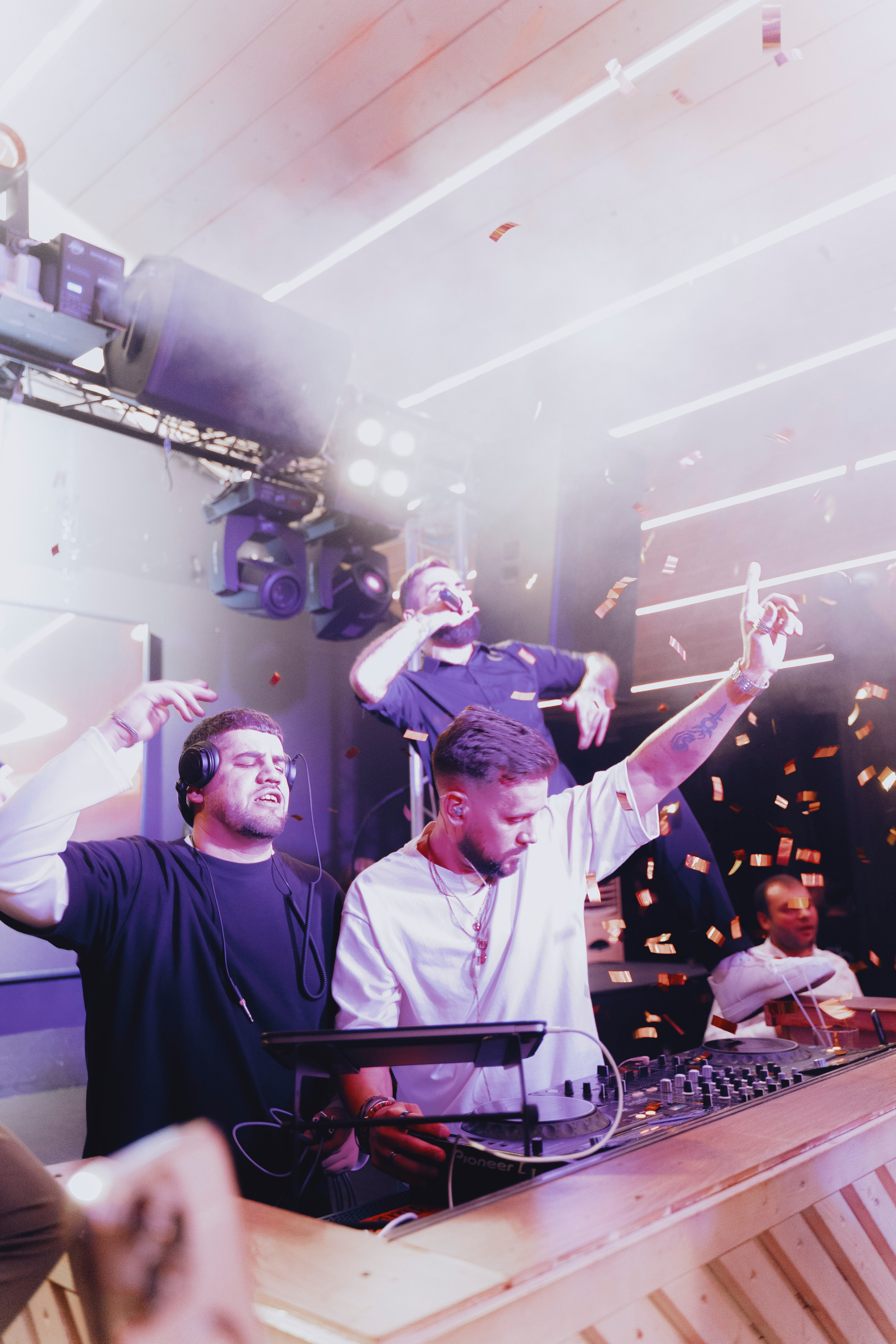 SANTA BARBARA. NIGHT VISION ФОТОГРАФЫ И ВИДЕОГРАФЫ СПБ