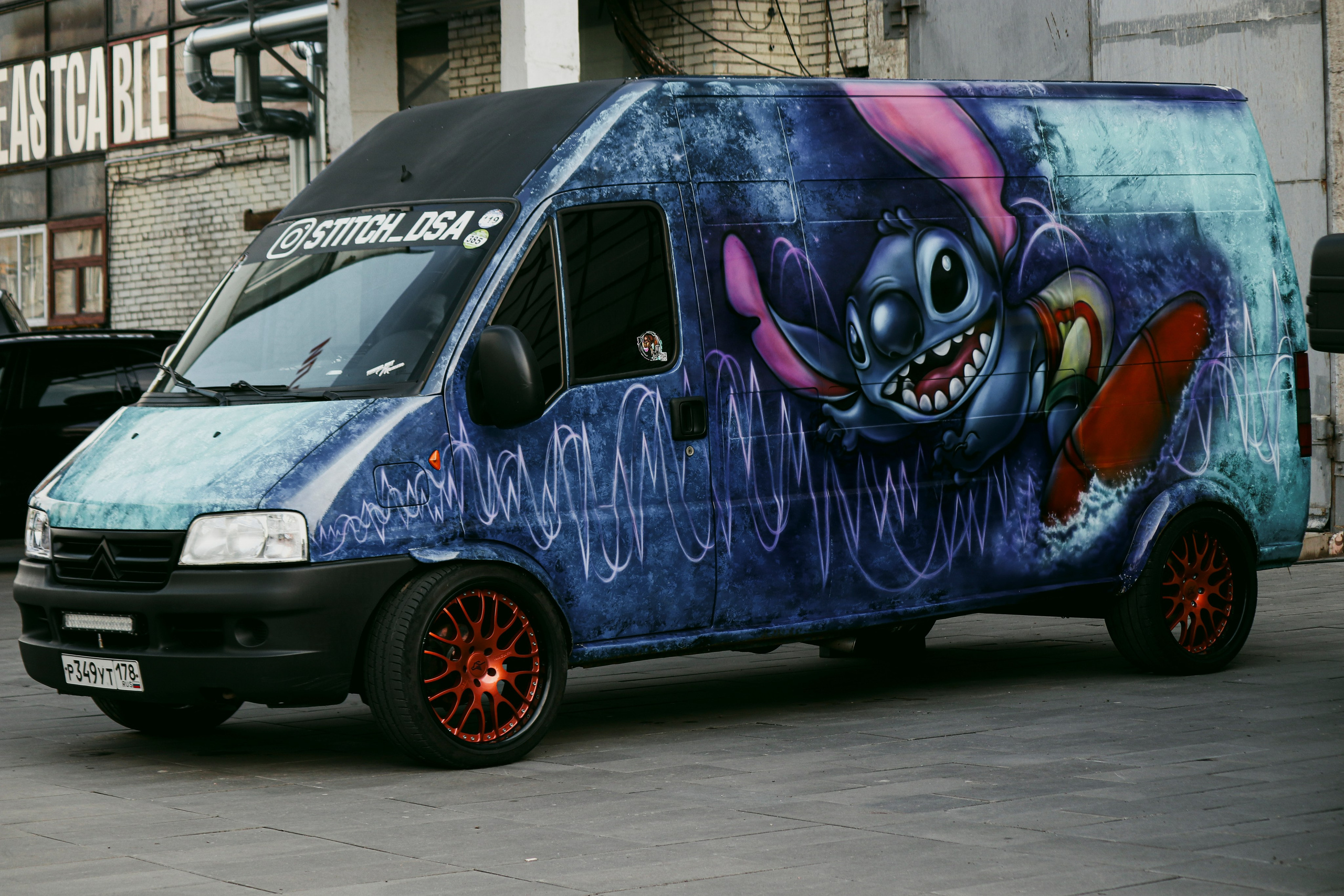 «Тюнинг арт музей» Севкабель СПб. Ивентный фотограф в Санкт-Петербурге Олег Комков