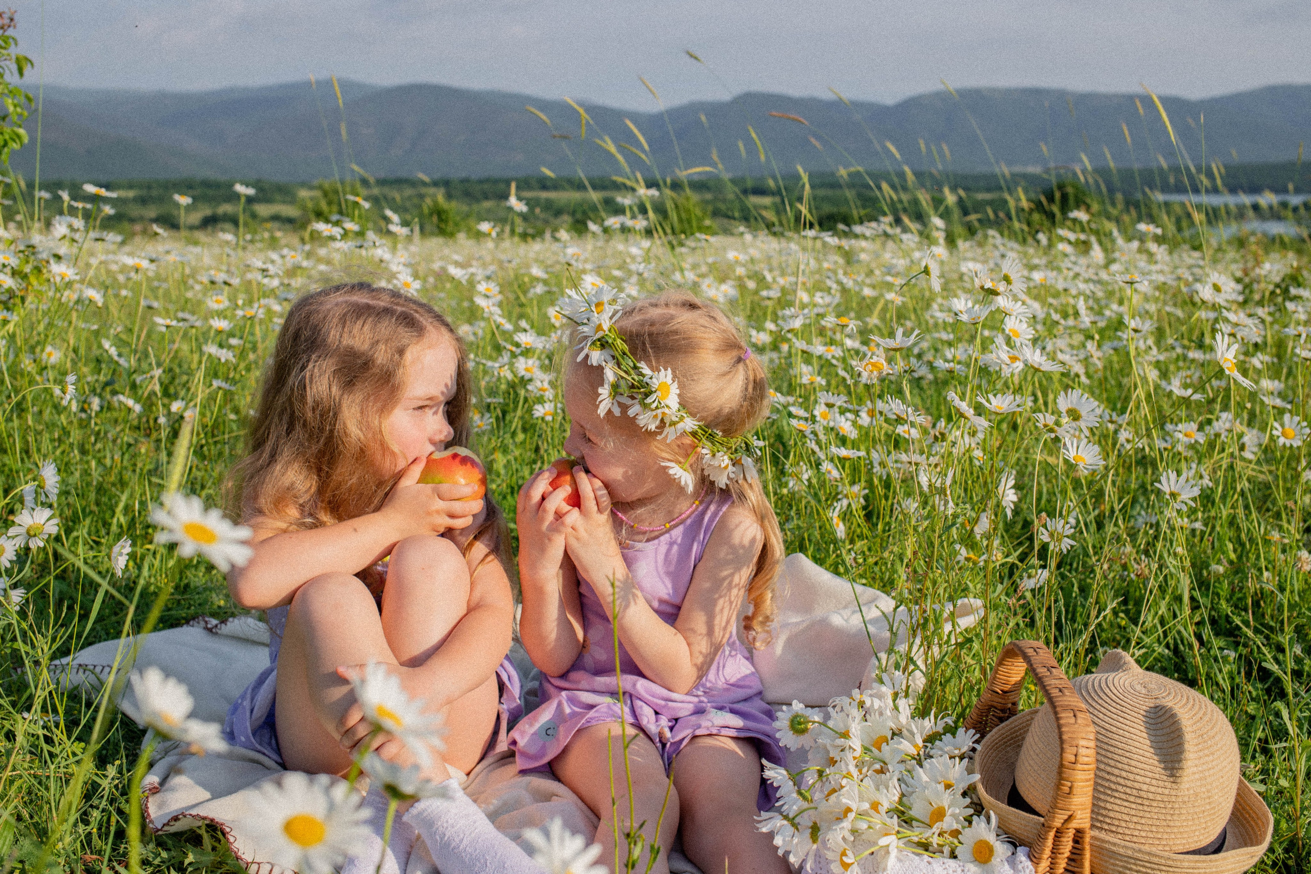 Подруги. Фотограф Немазенко Ольга