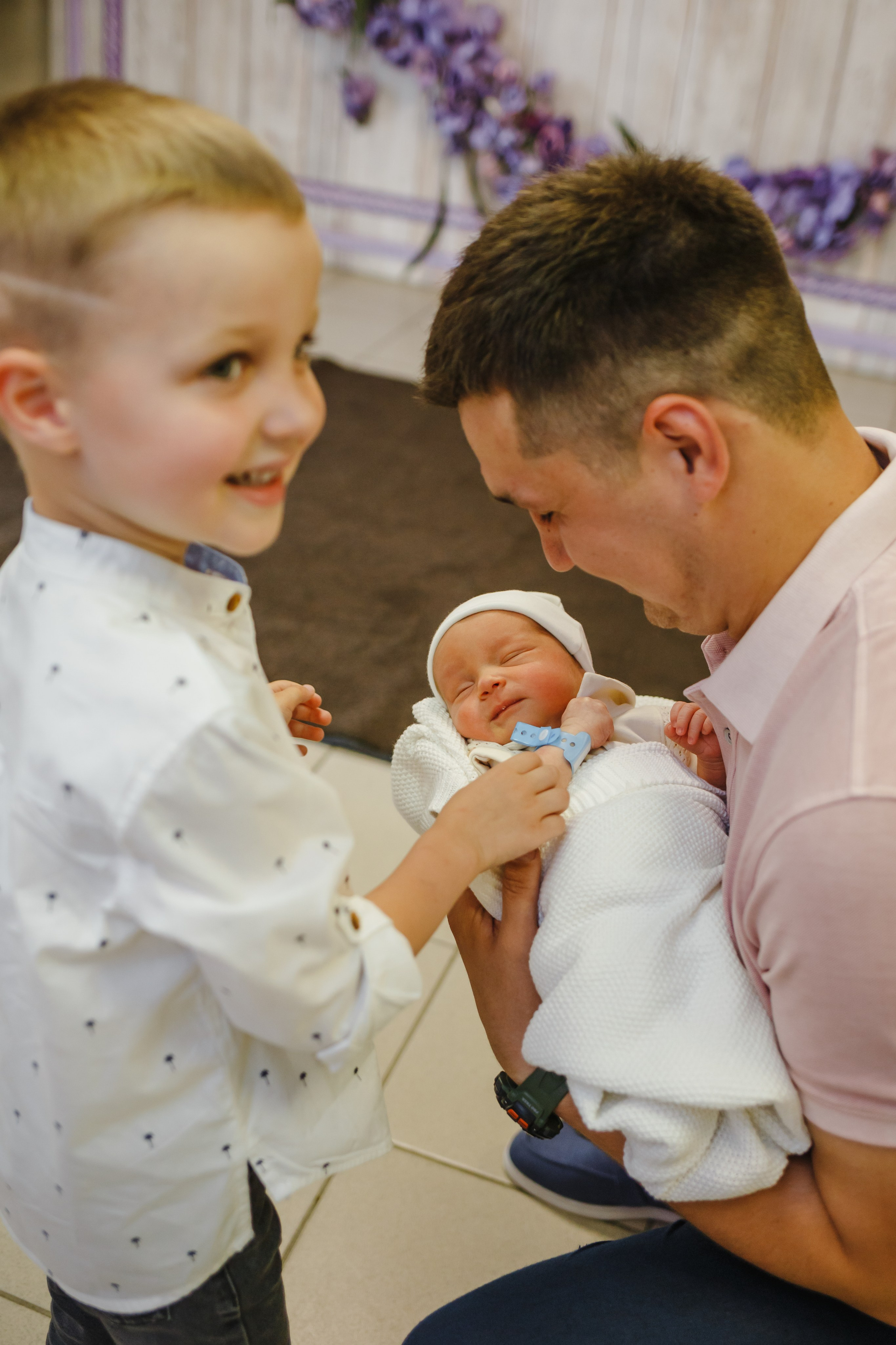 Выписка Анны с малышом Федором. Семейный фотограф Николаева Ольга