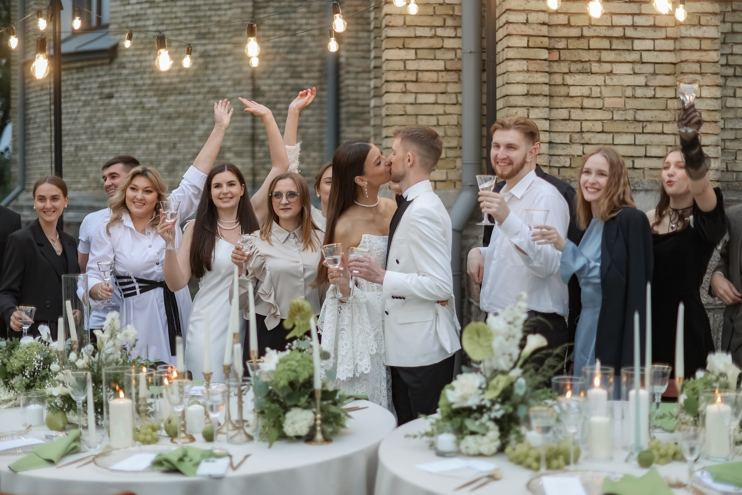 Кирилл и Виктория. Свадебные фотограф и видеограф в Минске Голдосовы Марина и Вадим