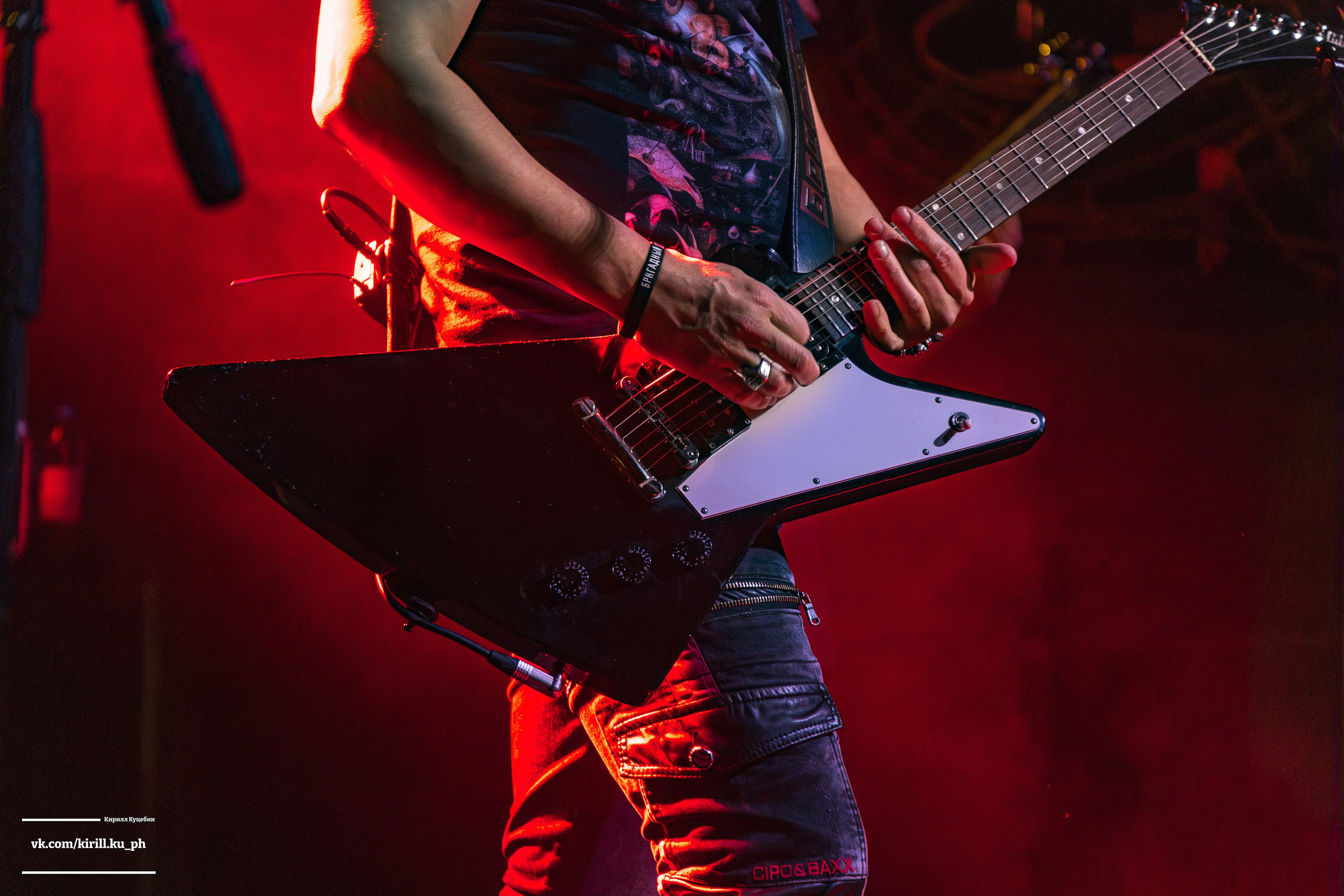 Концерт группы Бригадный подряд в клубе Нирвана, Екатеринбург. Репортажный фотограф Екатеринбург | Яркий, качественный репортаж | Концерты, клубы, репортаж, праздники, корпоративы