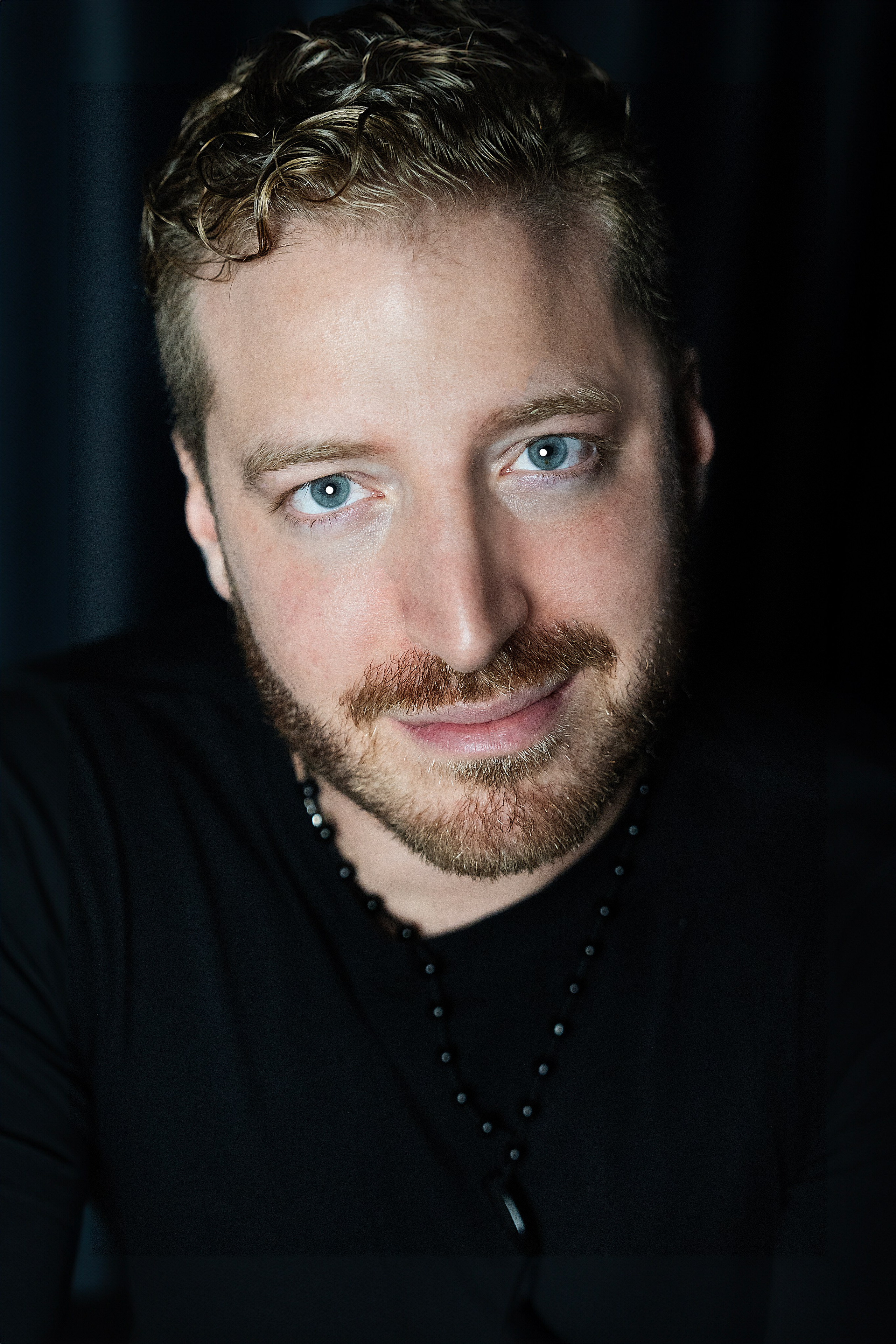 Мужской портрет. Katya Schou