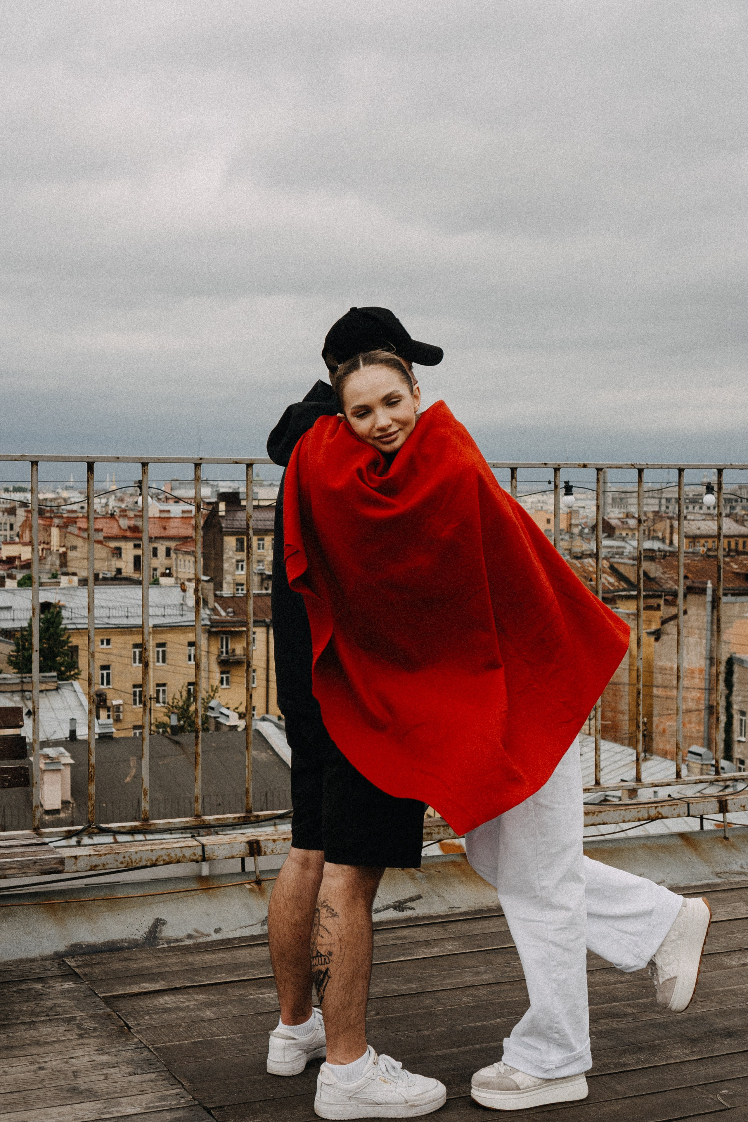 МЫ ГУЛЯЛИ ПРО КРЫШАМ ПИТЕРА. Профессиональный фотограф, Санкт-Петербург — Виктория Богомолова