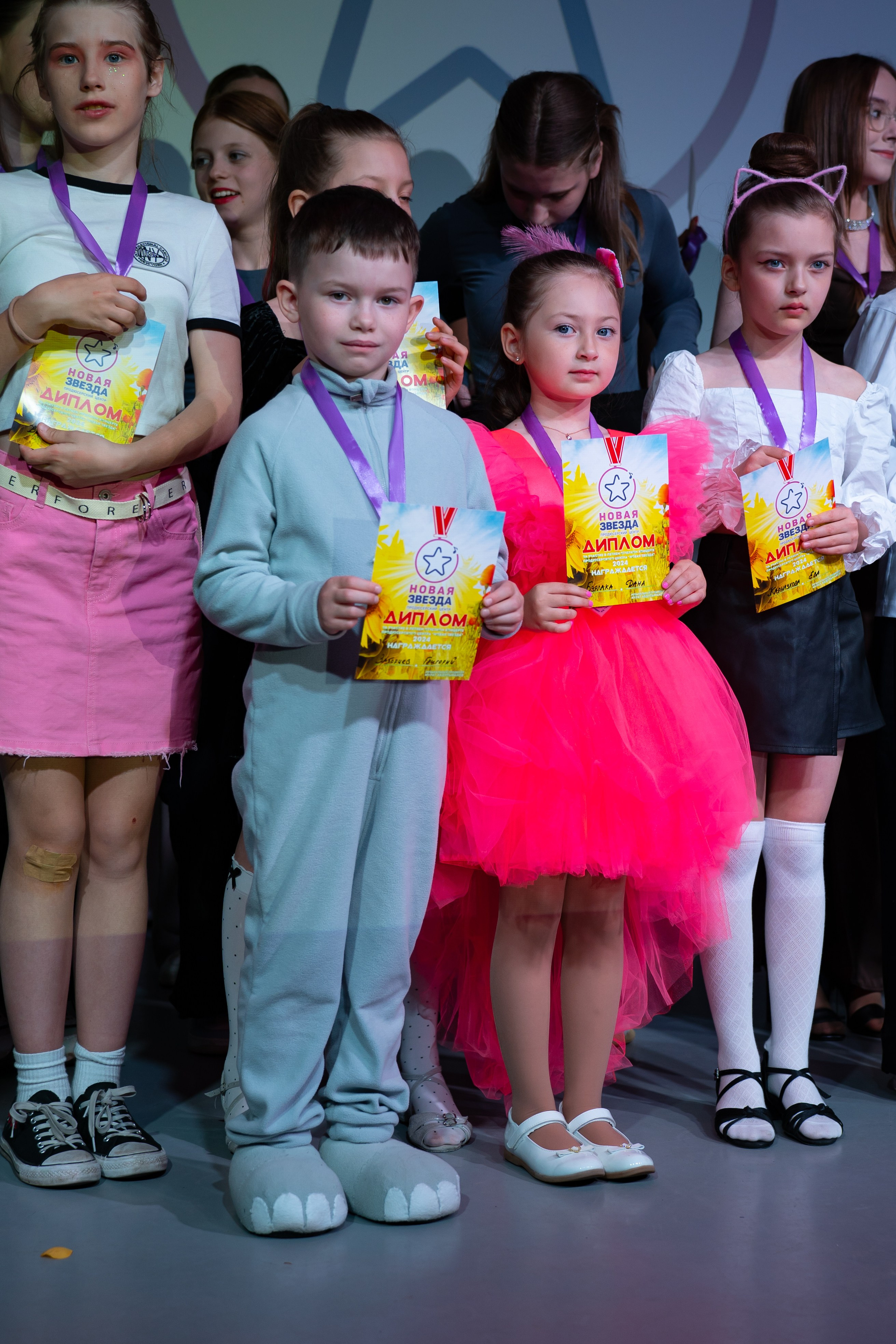 Отчетный концерт продюсерского центра «Новая Звезда». Фото / Видеосъемка в Москве