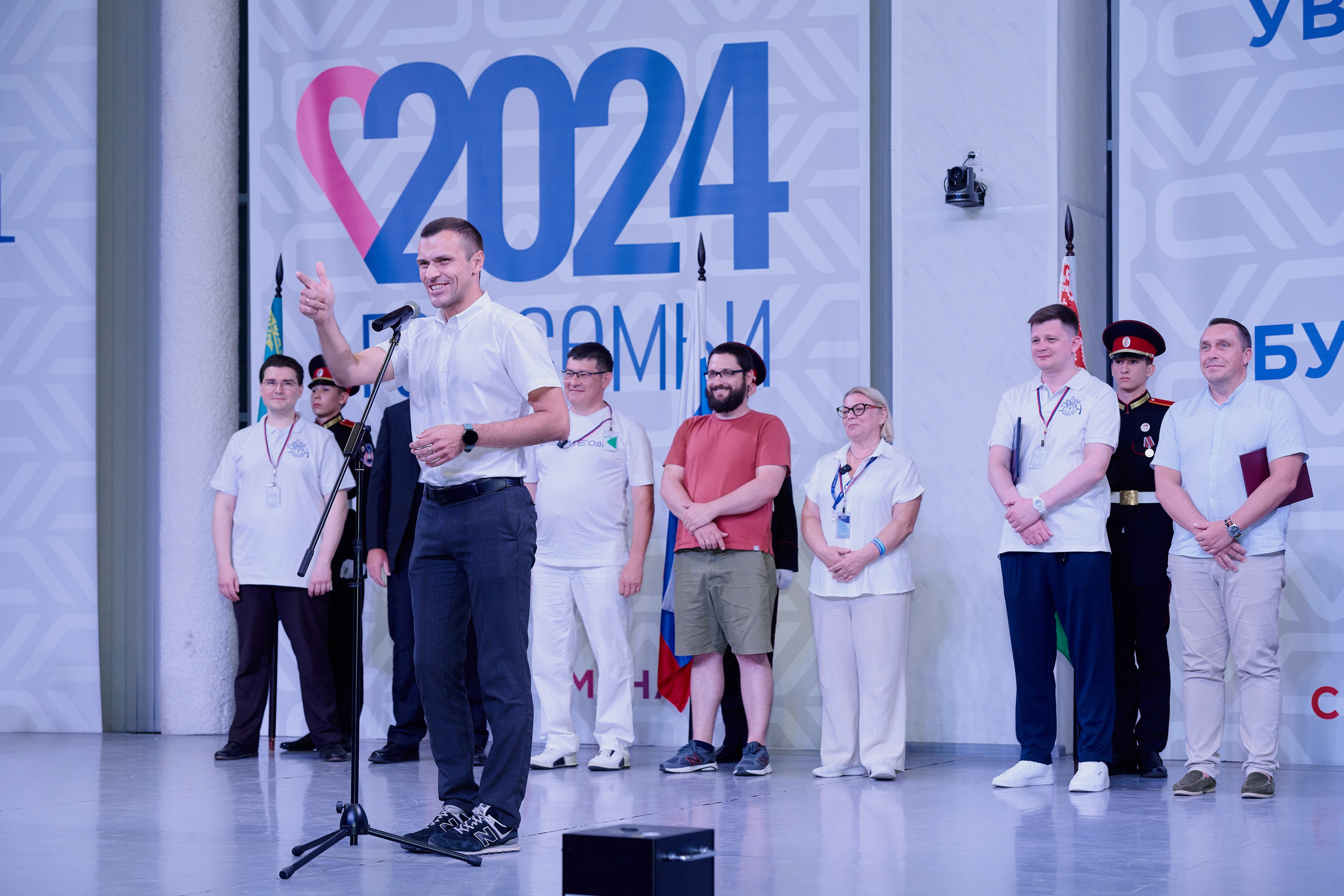 Открытие смены «Юный Геолог». ВДЦ «Смена» Авугст 2024 Анапа. Фотограф Роман Адлер