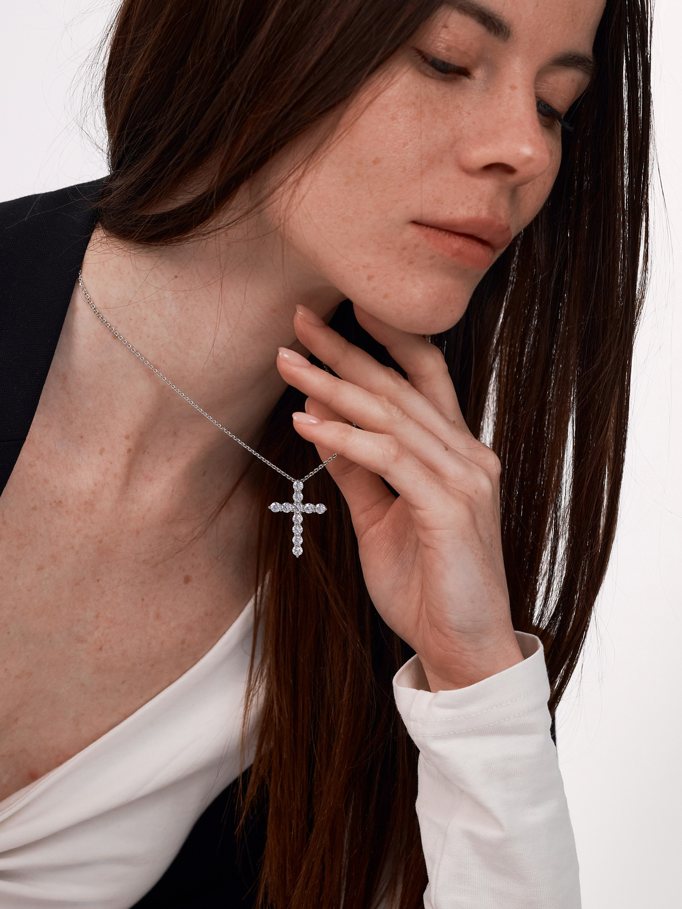 Фотосъемка ювелирных украшений Екатеринбург бижутерия Wildberries ВБ Ozon Озон предметная съемка Екб заказать цена фотосъемка товара WB. Фотограф Екатеринбург Анастасия Жерновская | Маркетплейсы и нейрофото