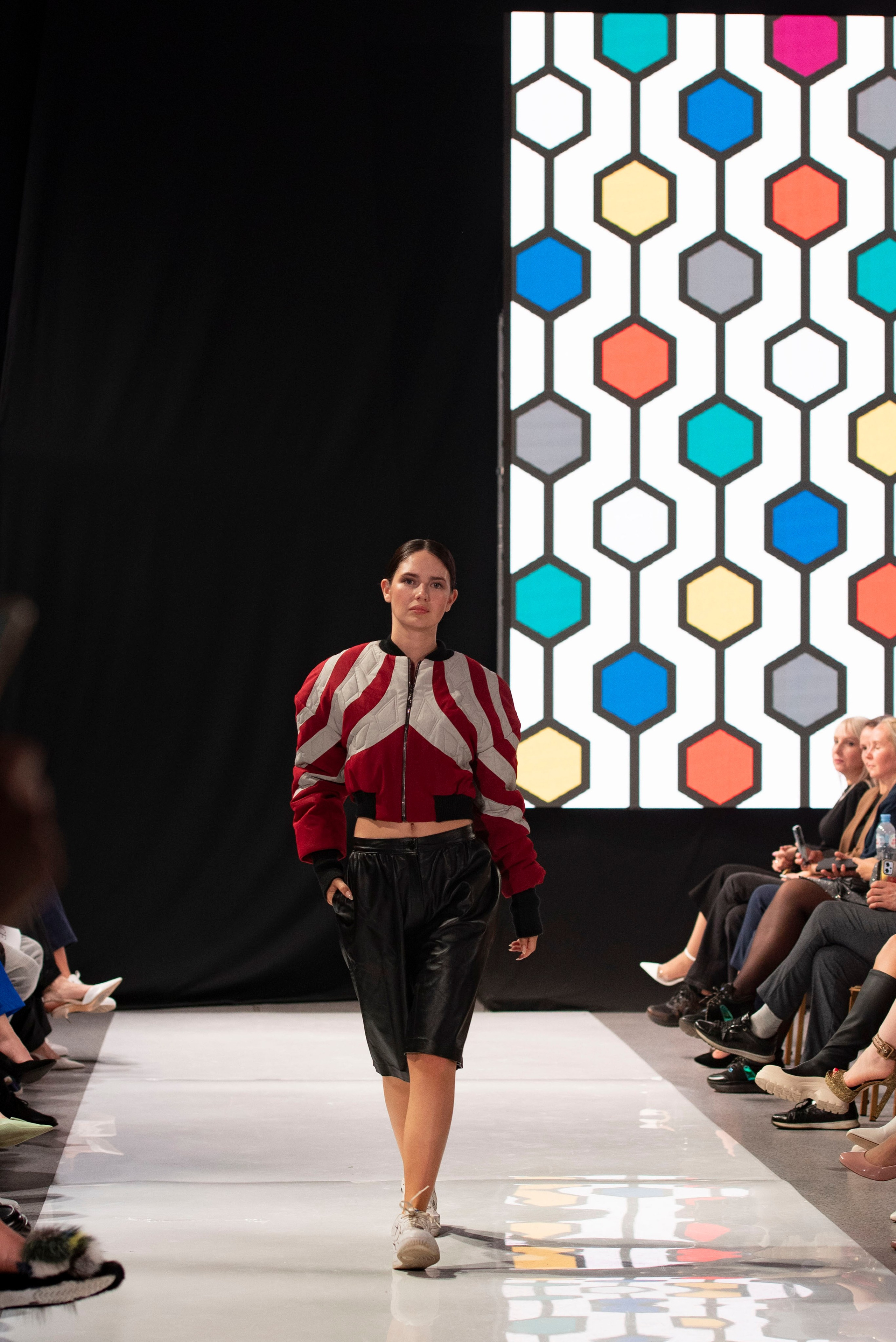 Фотограф на модельный показ. Свадебный, семейный, фэшн фотограф, школьный фотограф в Сочи