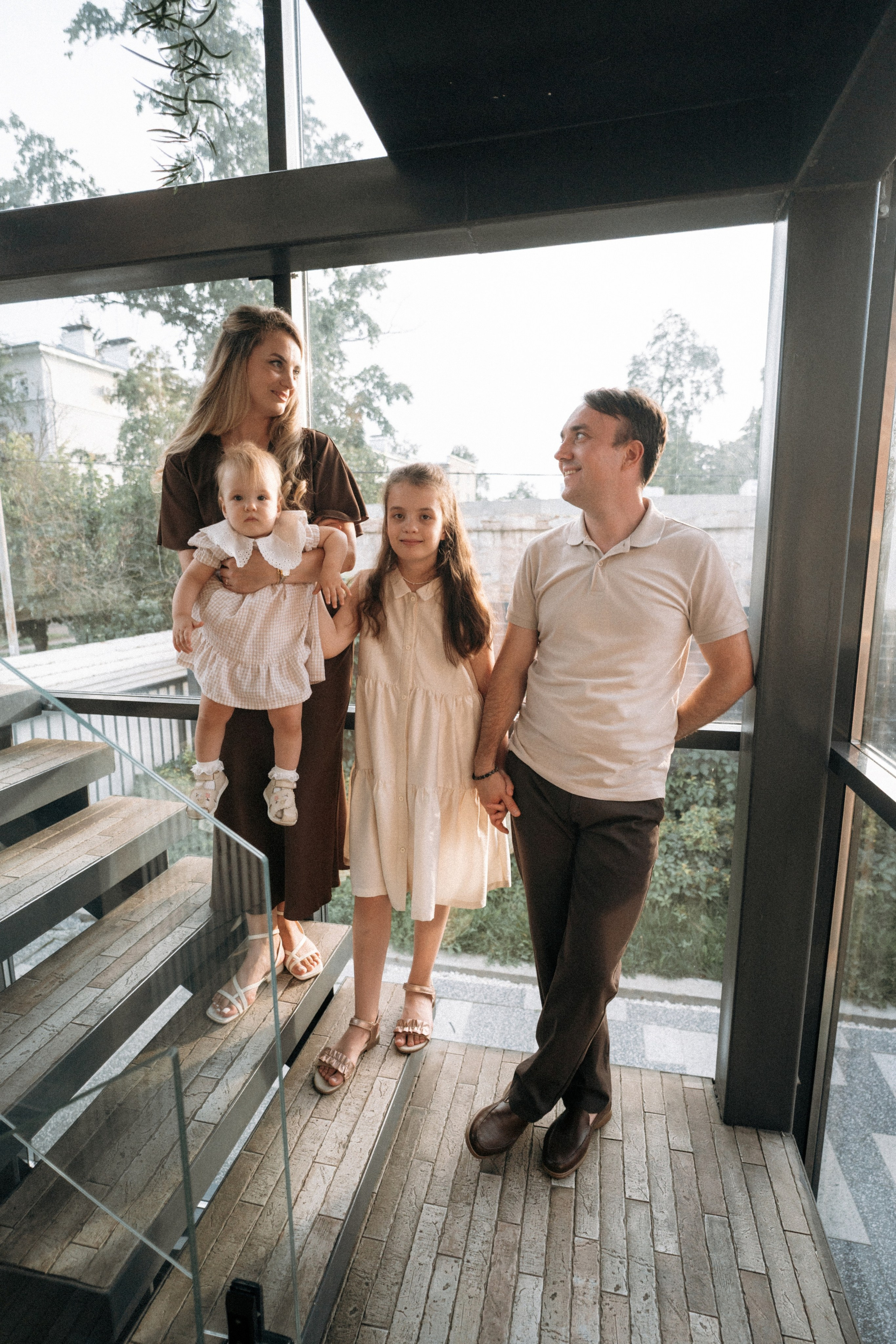 Семейная фотосессия на берегу реки для Миши, Тани, Сони и Таи. Свадебный фотограф в Тамбове Павел Четвертков