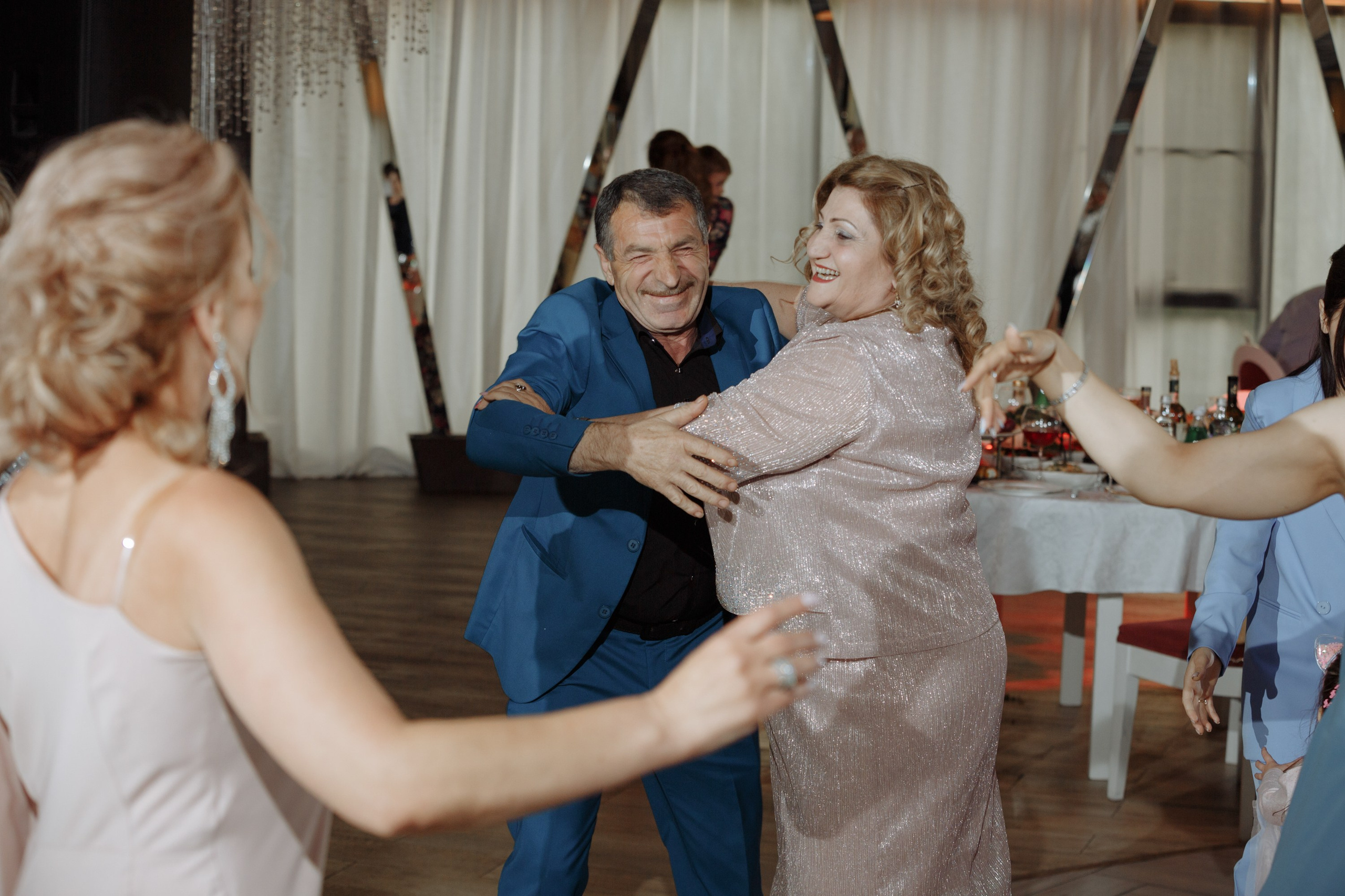 Степан и Элянора (полный день). Свадебный фотограф