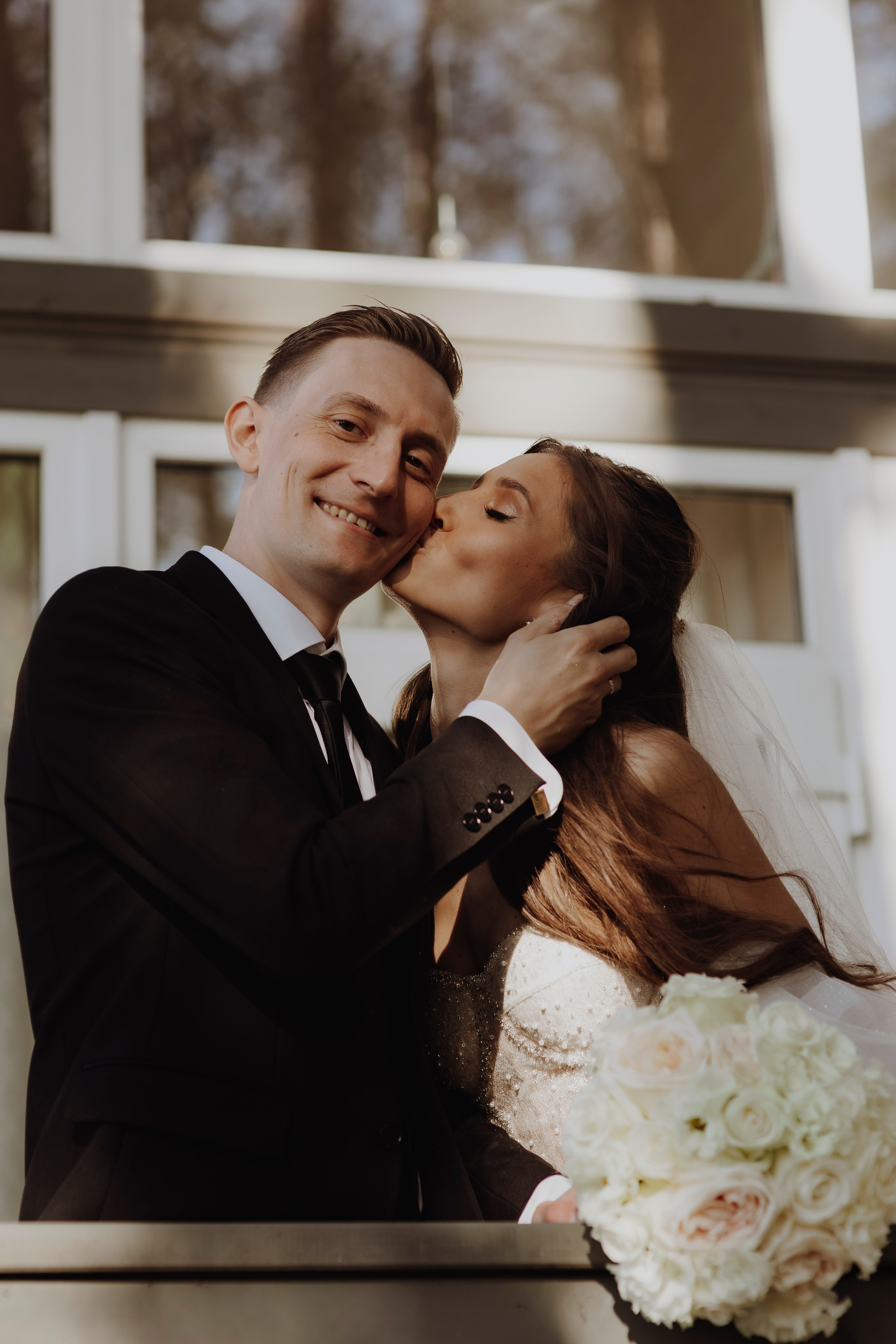 Фотосъемка полного свадебного дня с выездной регистрацией в Ижевске. Свадебный и портретный фотограф в Ижевске и Санкт-Петербурге Саша Брокколи