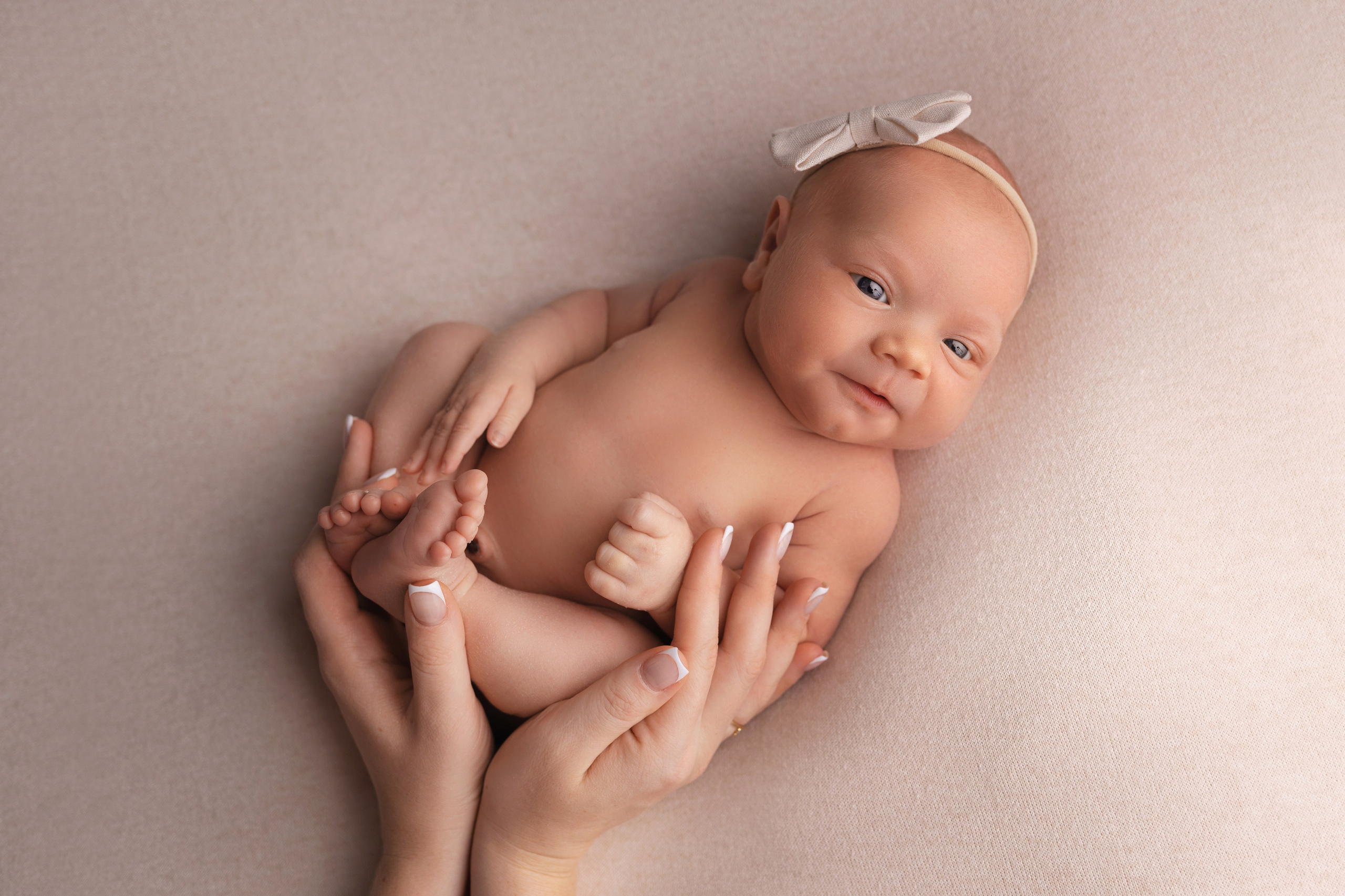 Классическая фотосессия малыша. Фотограф новорожденных малышей в Омске и Омской области Эльвира Камаева